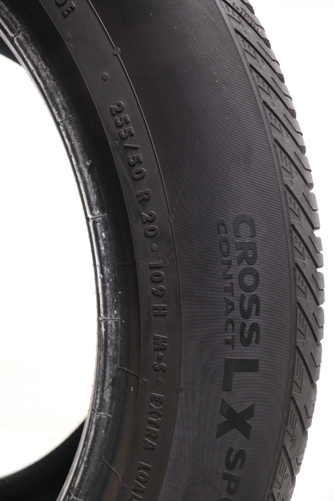 Set of 4 Used 255/50R20 Continental CrossContact LX Sport AO – 109H – 8.5-9.5/32