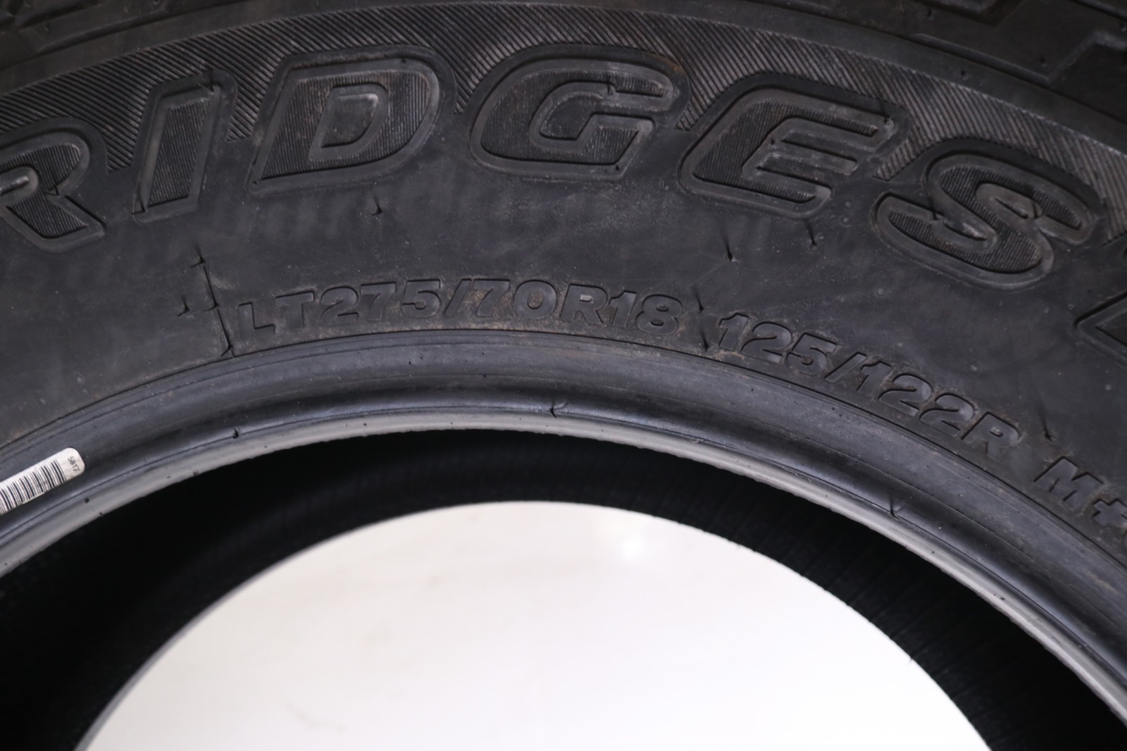 Set of 2 Used LT 275/70R18 Bridgestone Dueler A/T RH-S – 125/122R – 7.5-8.5/32