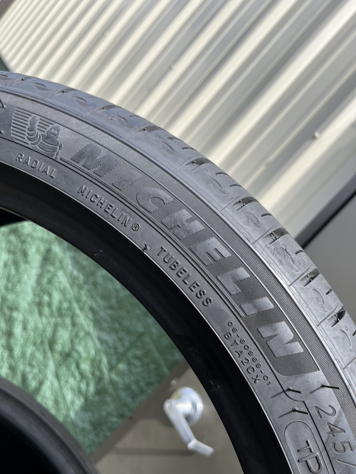 1 Tire Michelin Primacy Tour A/S ZP TPC 245/40R19 94V DOT.0824 7.5/32