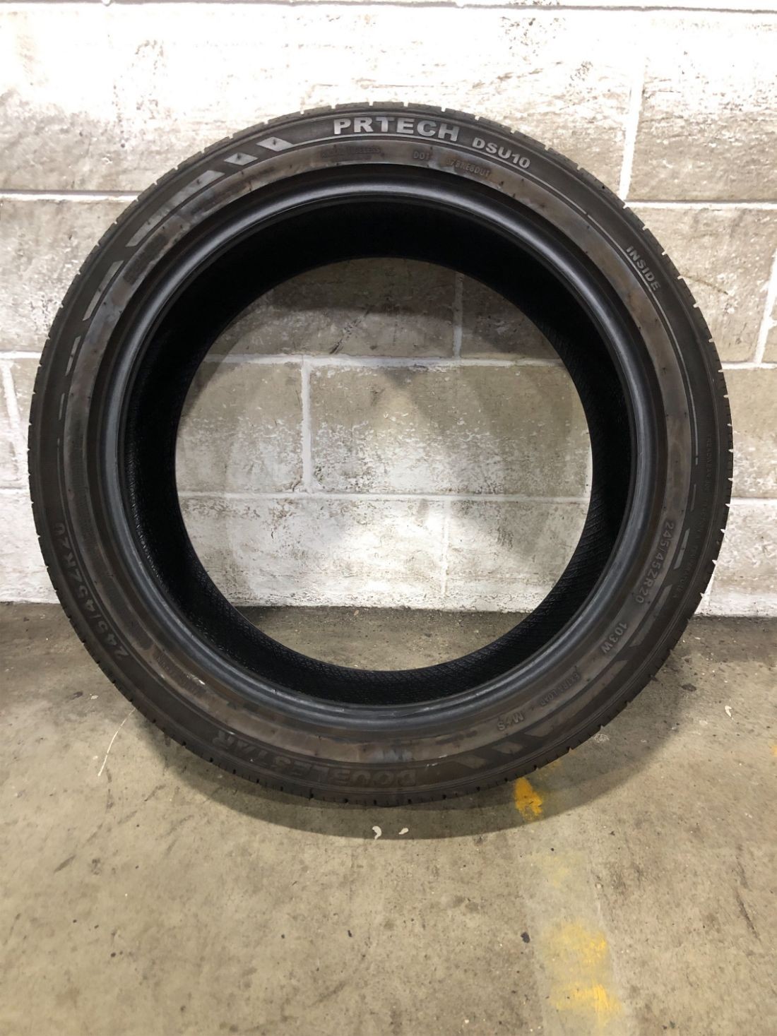 1x P245/45R20 DoubleStar PRTECH DSU10 9/32 103 W Used Tire 2454520