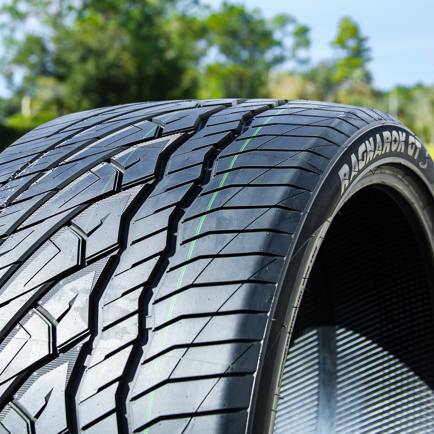 4 Tires Venom Power Ragnarok GTS 285/25ZR20 285/25R20 93W XL AS High Performance