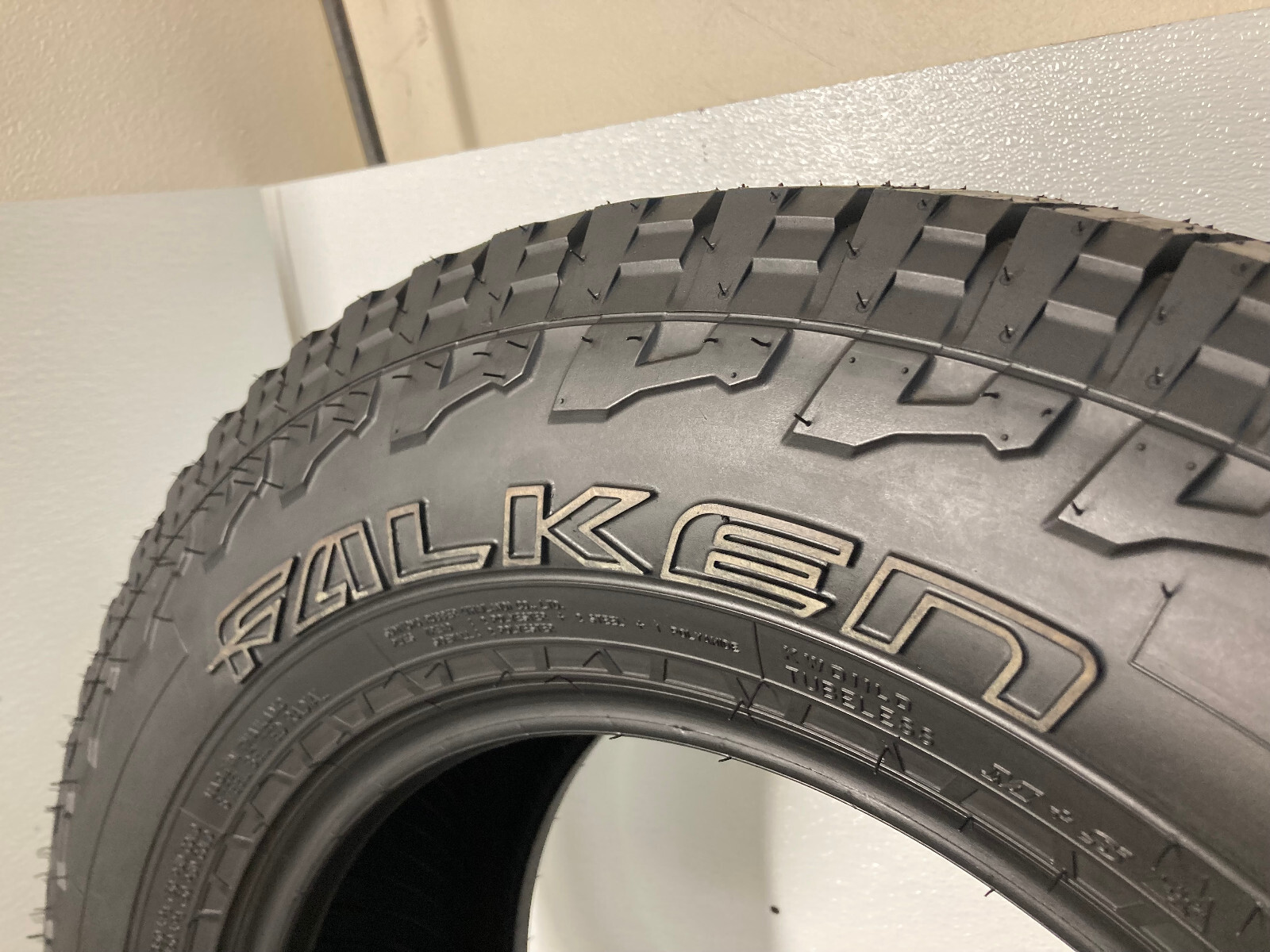 1 Tire LT 275 65 18 Falken Wildpeak A/t3w (100% Tread) NO REPAIRS 113S