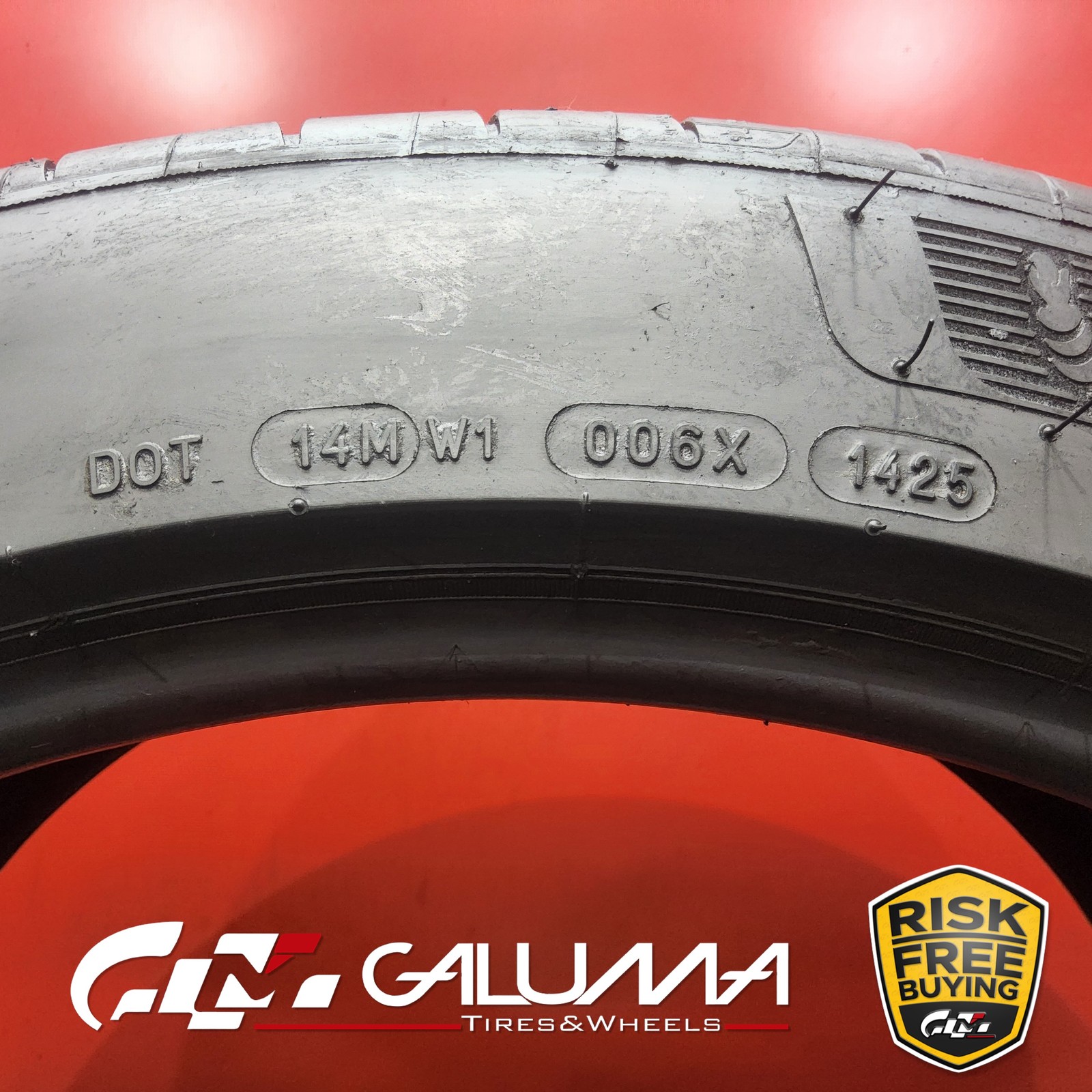Set of 2 Tires Michelin Pilot Sport 4S MO1 XL 325/35ZR22 325/35/22 114Y #95073
