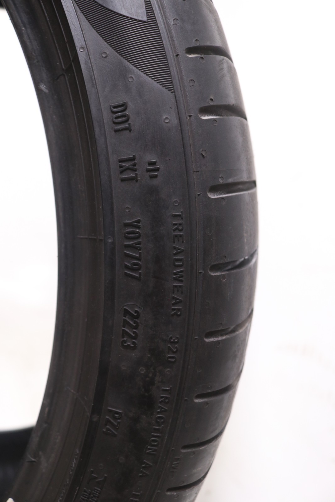 Set of 2 Used 275/35R20 Pirelli P Zero PZ4 Run Flat – 102Y – 6-7/32 No Repairs