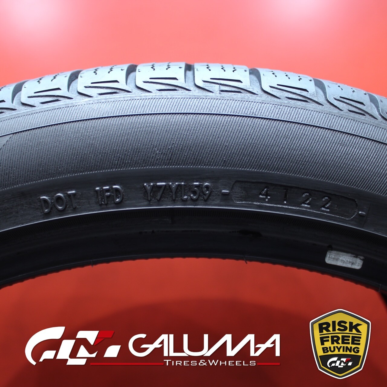 Set of 2 Tires Yokohama Advan V35 315/35R22 315/35/22 3153522 111V #79445