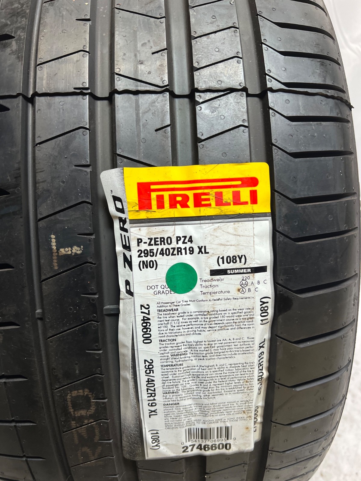 1 – NEW 295/40ZR19 XL (108Y) Pirelli P Zero PZ4 (N0) Porsche OEM – 2111