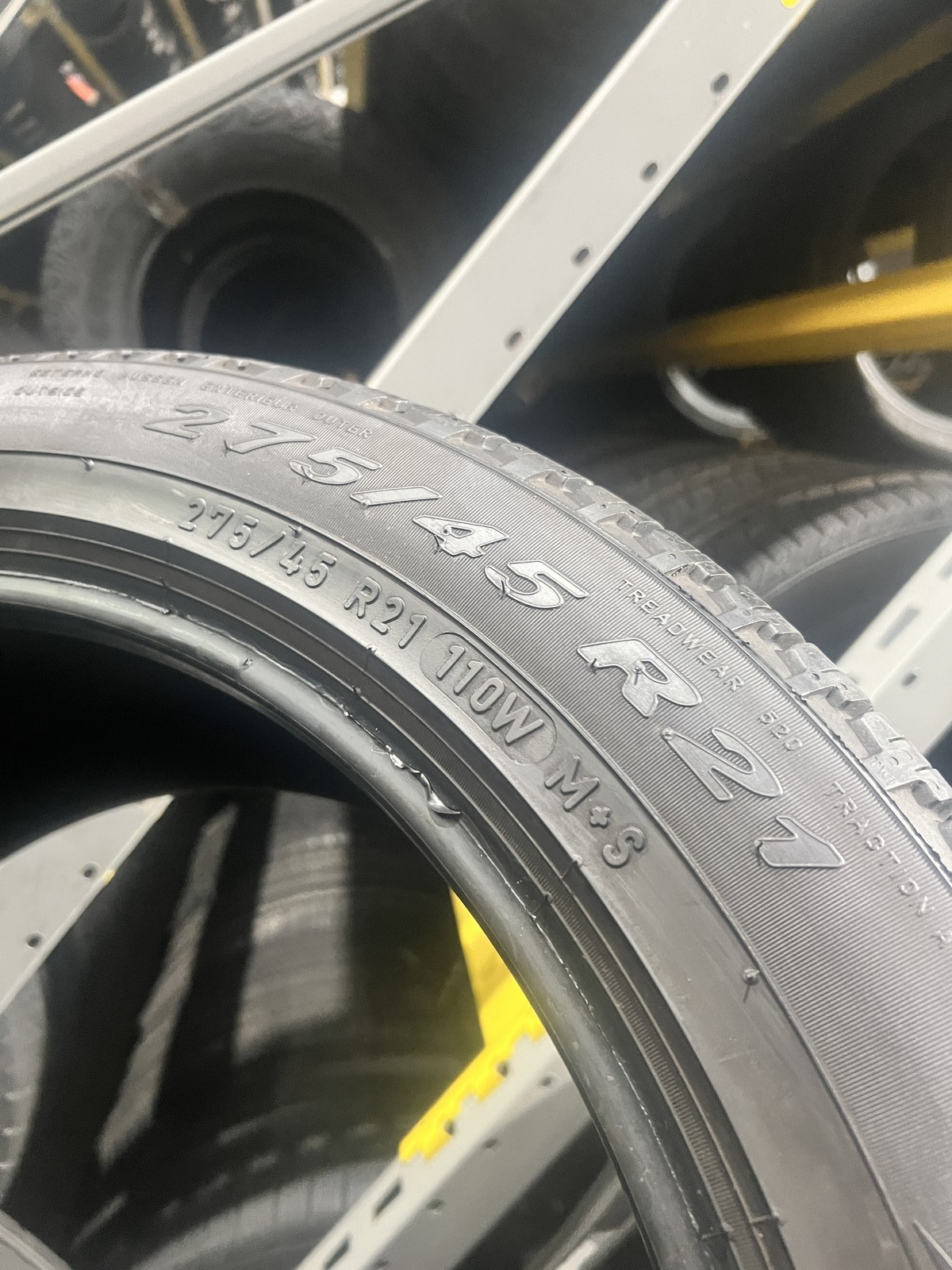 1 Tire Pirelli Scorpion Verde LR 275/45R21 110W DOT.0124 7.75/32