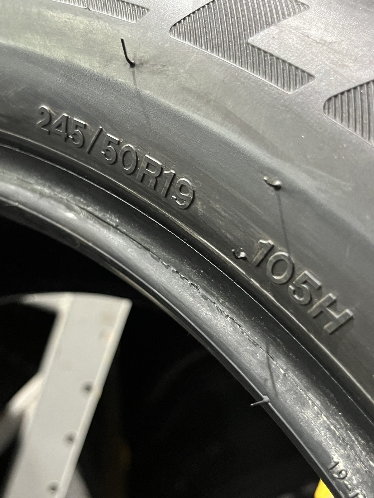 1 Tire Bridgestone Dueler H/P Sport AS RFT ★ BMW 245/50R19 105H DOT.0624 5.5/32