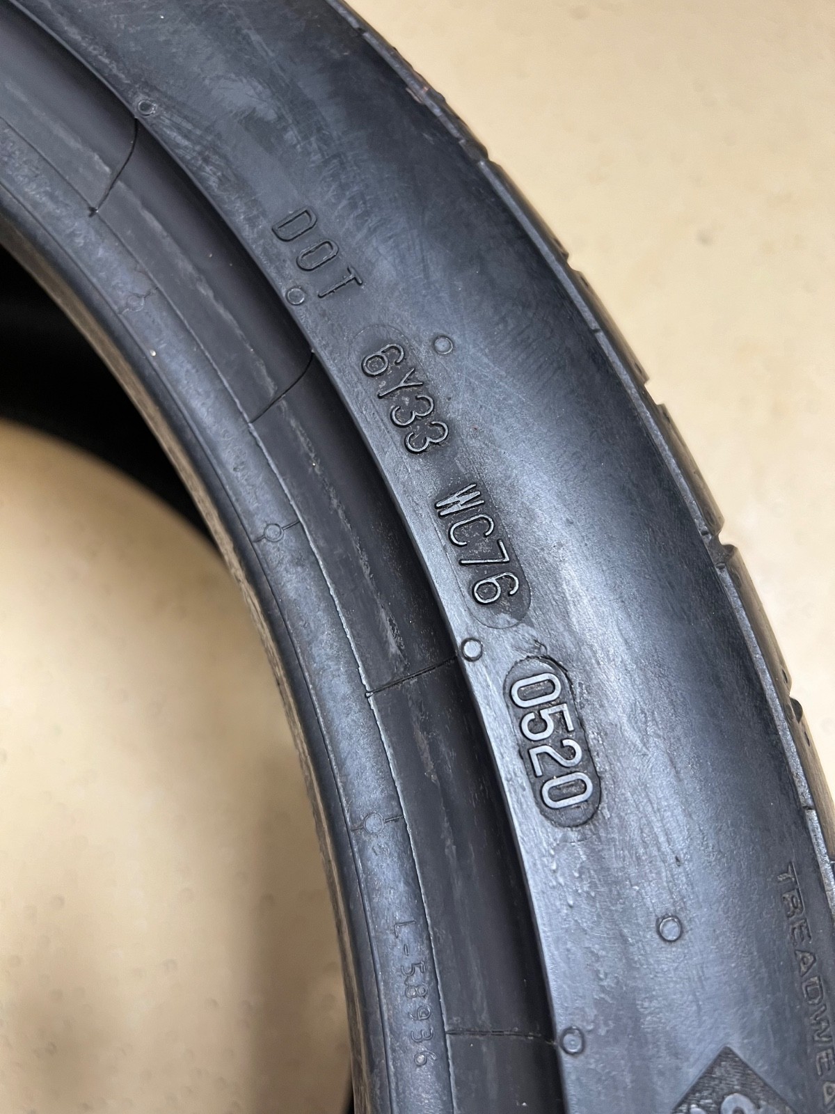 1 – NICE 285/35ZR19 SL (99Y) Continental ExtremeContact DWS06 – 7065