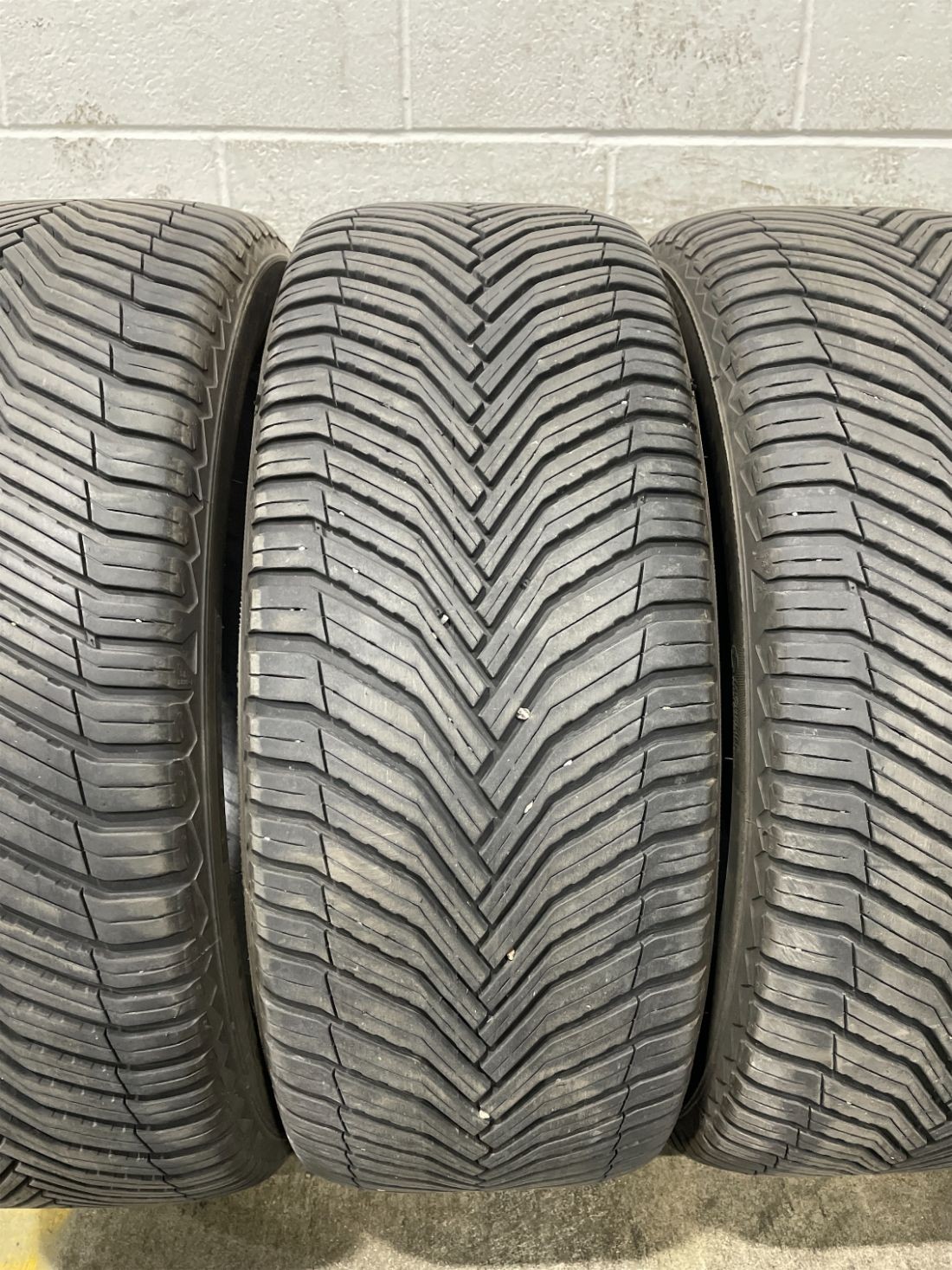4x P245/50R20 Michelin Cross Climate2 A/W 8/32 102 V Used Tires 2455020