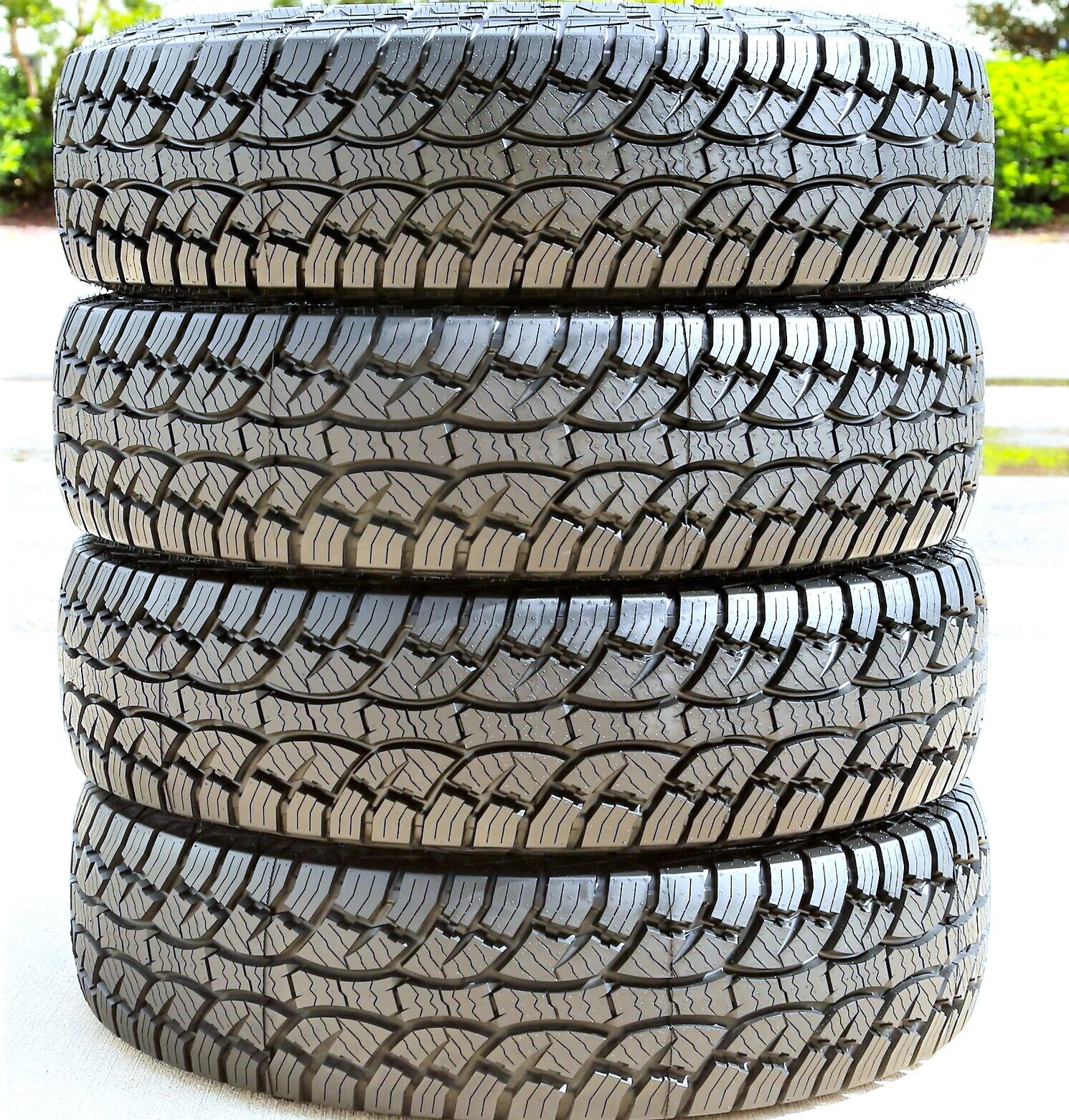 4 Tires 255/70R18 Evoluxx Rotator A/T AT All Terrain 113S