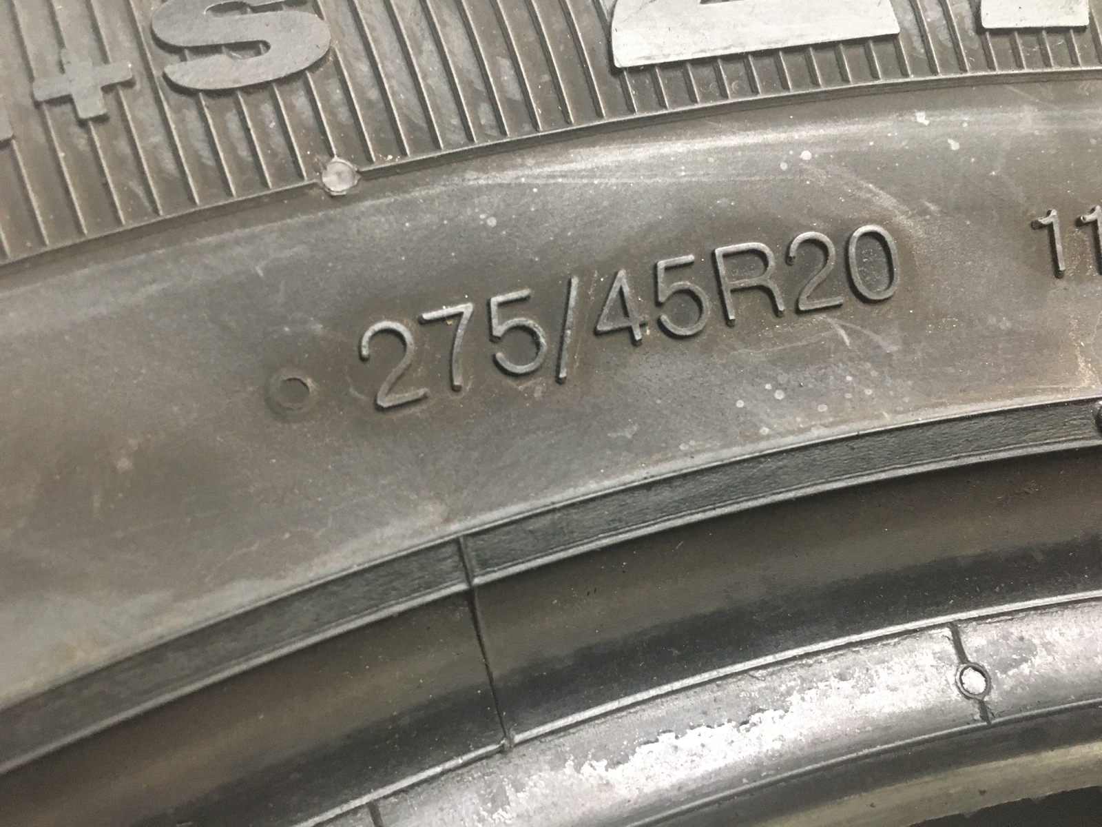 [1] Continental 4×4 Contact P275/45R20 275 45 20 Tire 8.75-9.25/32
