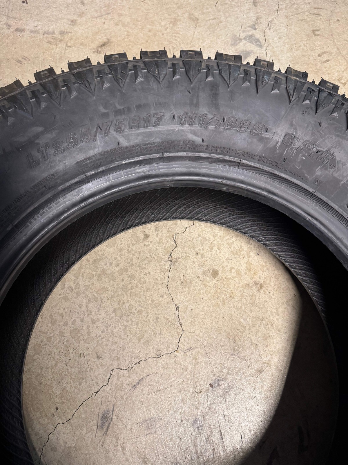 NOS ATTURO TRAIL BLADE X/T BSW LT 255 75 17 111/108S 6PLY TIRE 13002