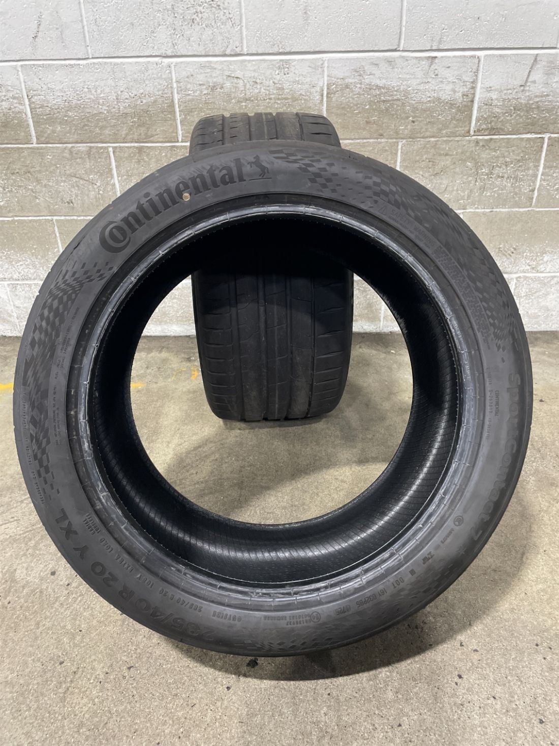 2x P285/40R20 Continental SportContact 7 8/32 108 Y Used Tires 2854020