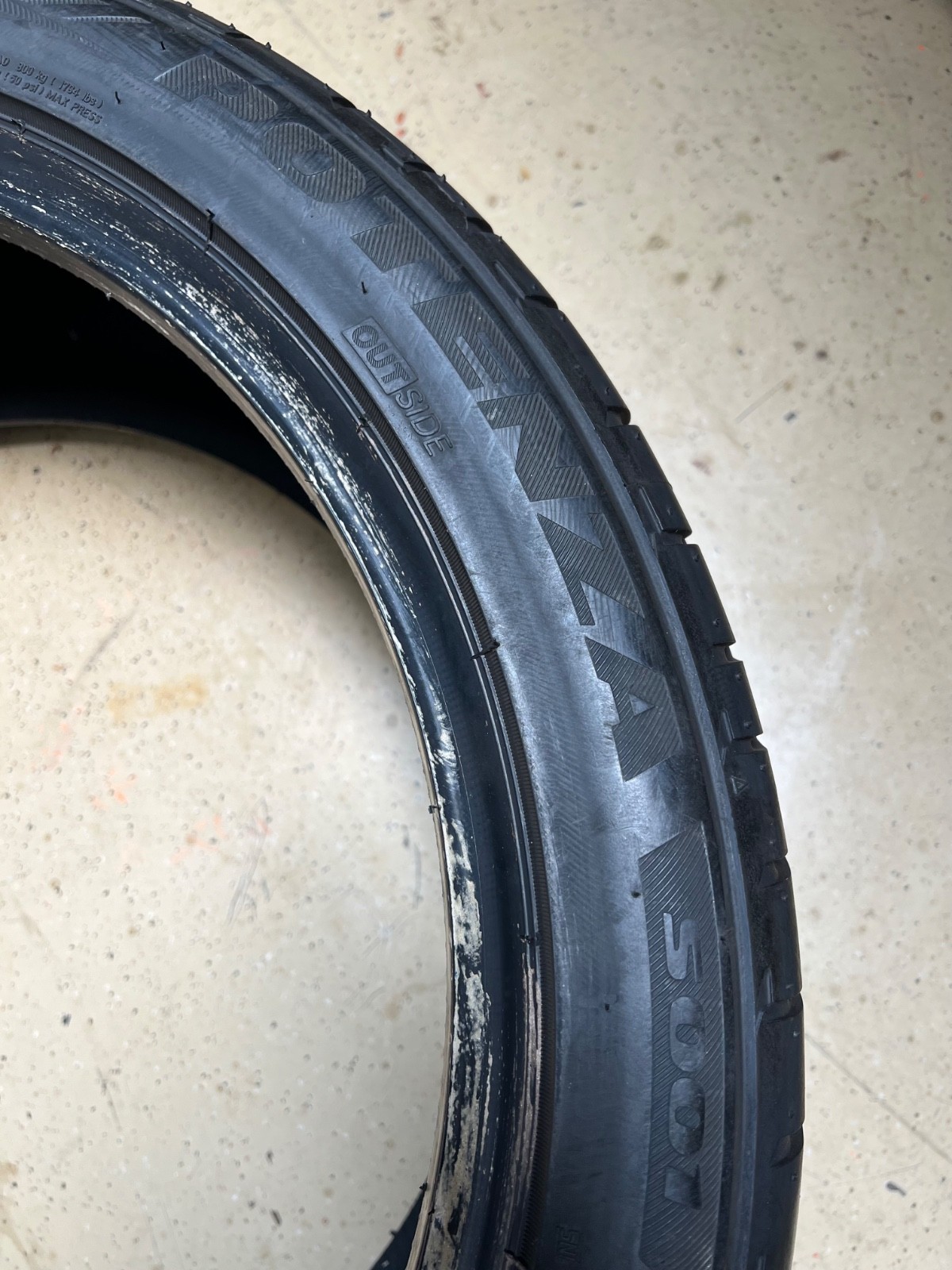 2 – NEW 255/40R19 XL (100Y) Bridgestone Potenza S001 (AO) Audi OEM – 6062