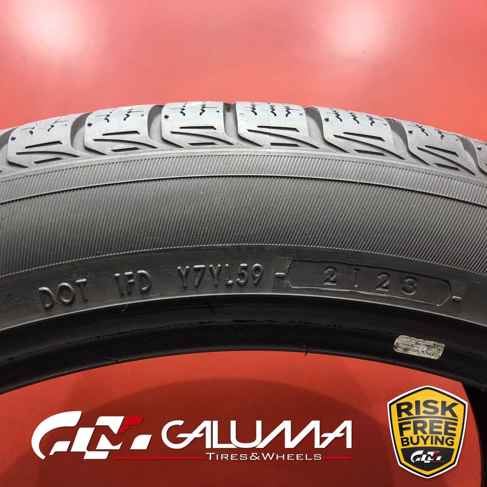 Set of 2 Tires Yokohama Advan V35 XL 315/35R22 315/35/22 3153522 No Patch #92269