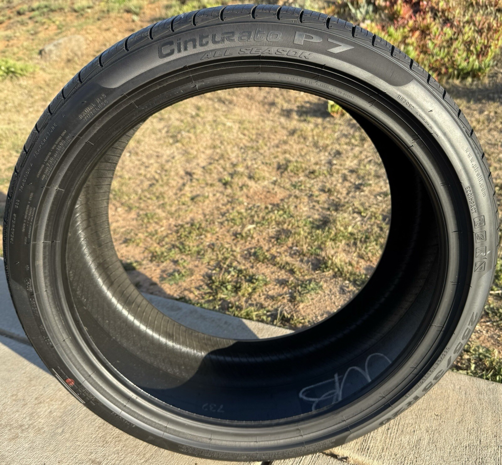 FOUR BRAND NEW 255/35R20 97Y Pirelli Cinturato P7 All Season Tires 2553520