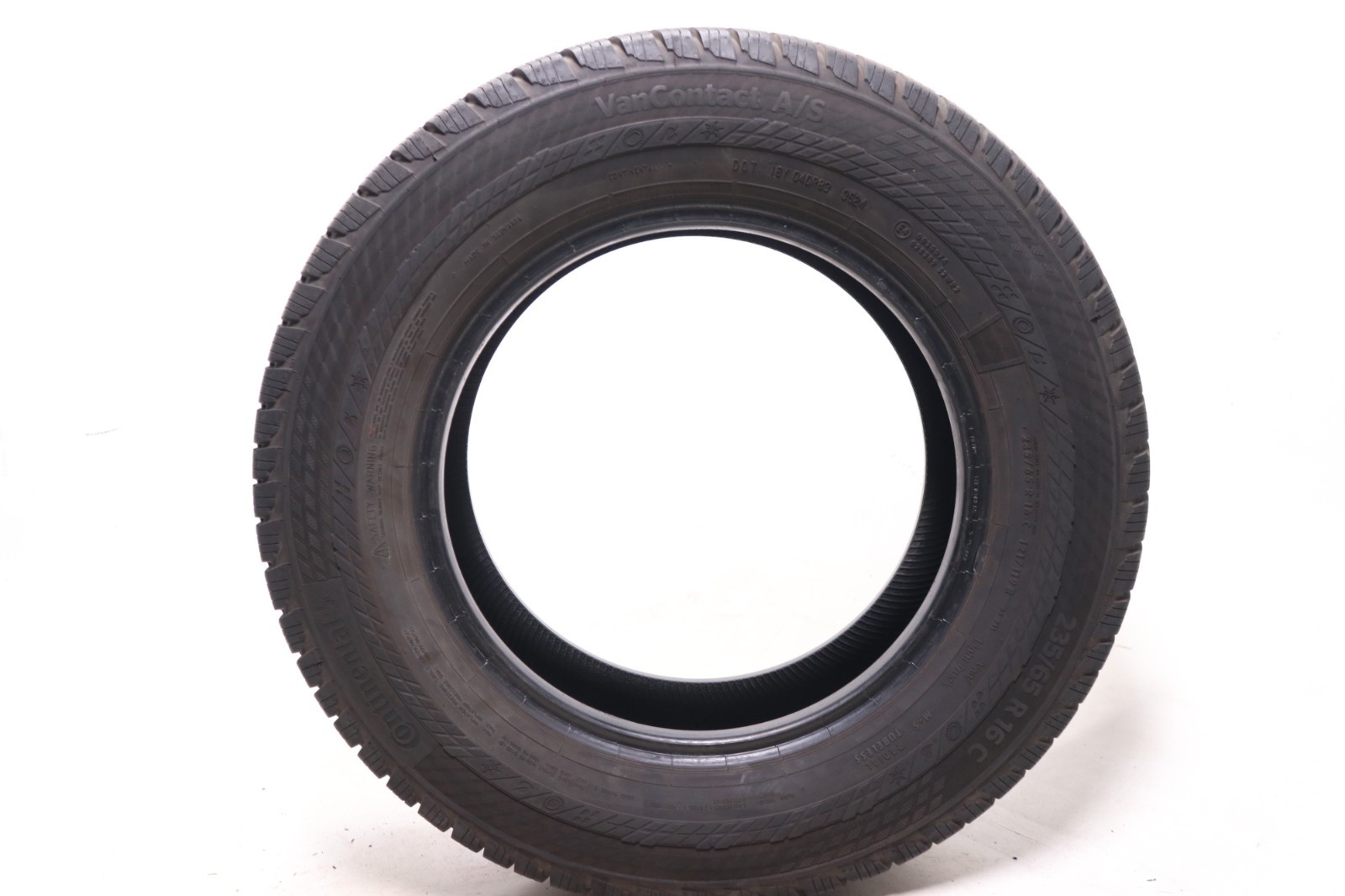 Set of 2 Used 235/65R16C Continental VanContact A/S – 121/119R – 9.5-10.5/32