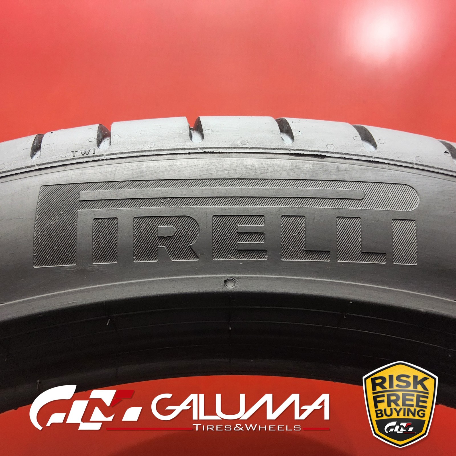 Set of 2 Tires LikeNEW Pirelli P Zero PZ4 Run Flat ★ 315/35R21 315/35/21 #94815