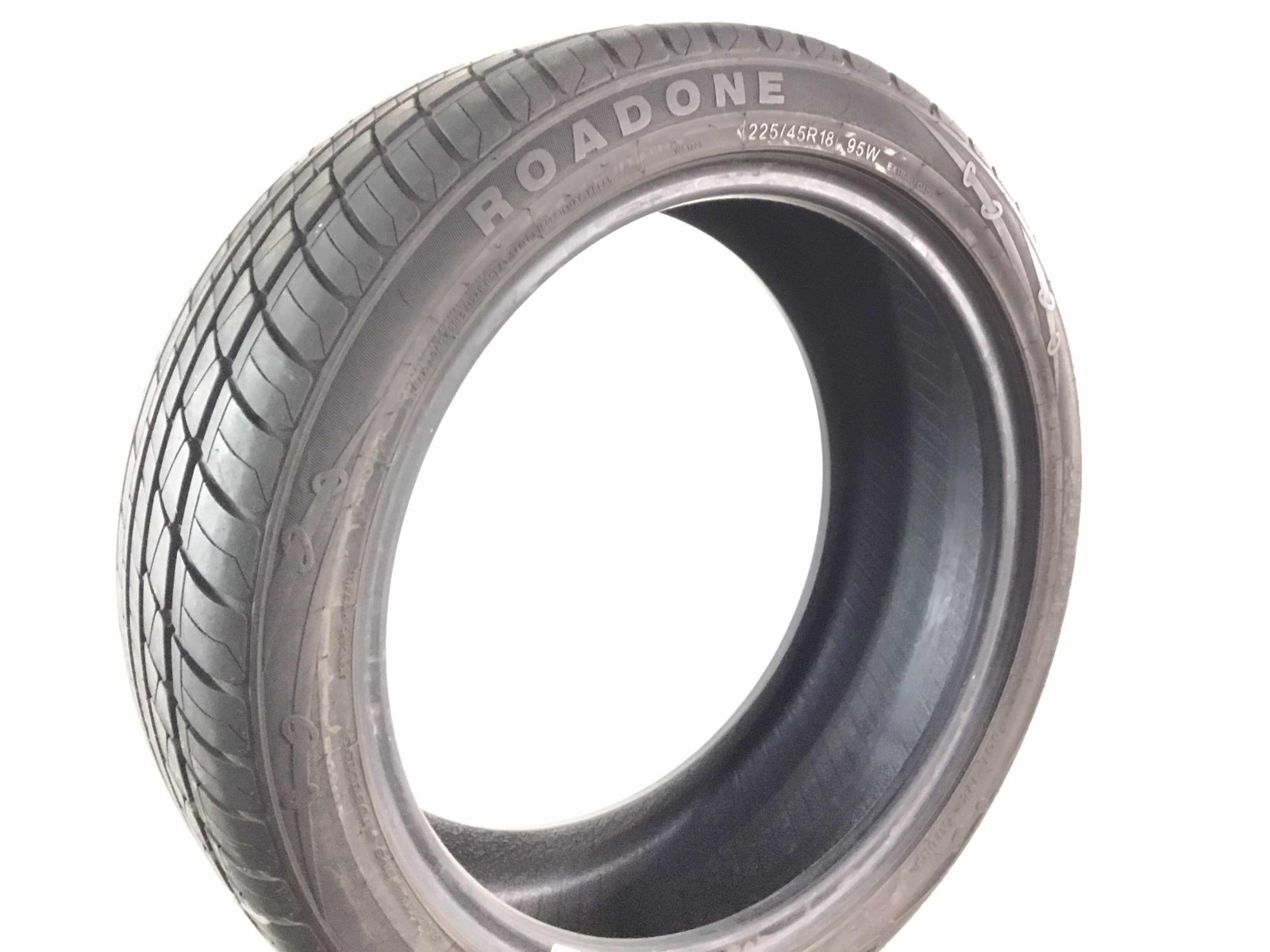 P225/45R18 RoadOne Cavalry UHP 95 W Used 7/32nds