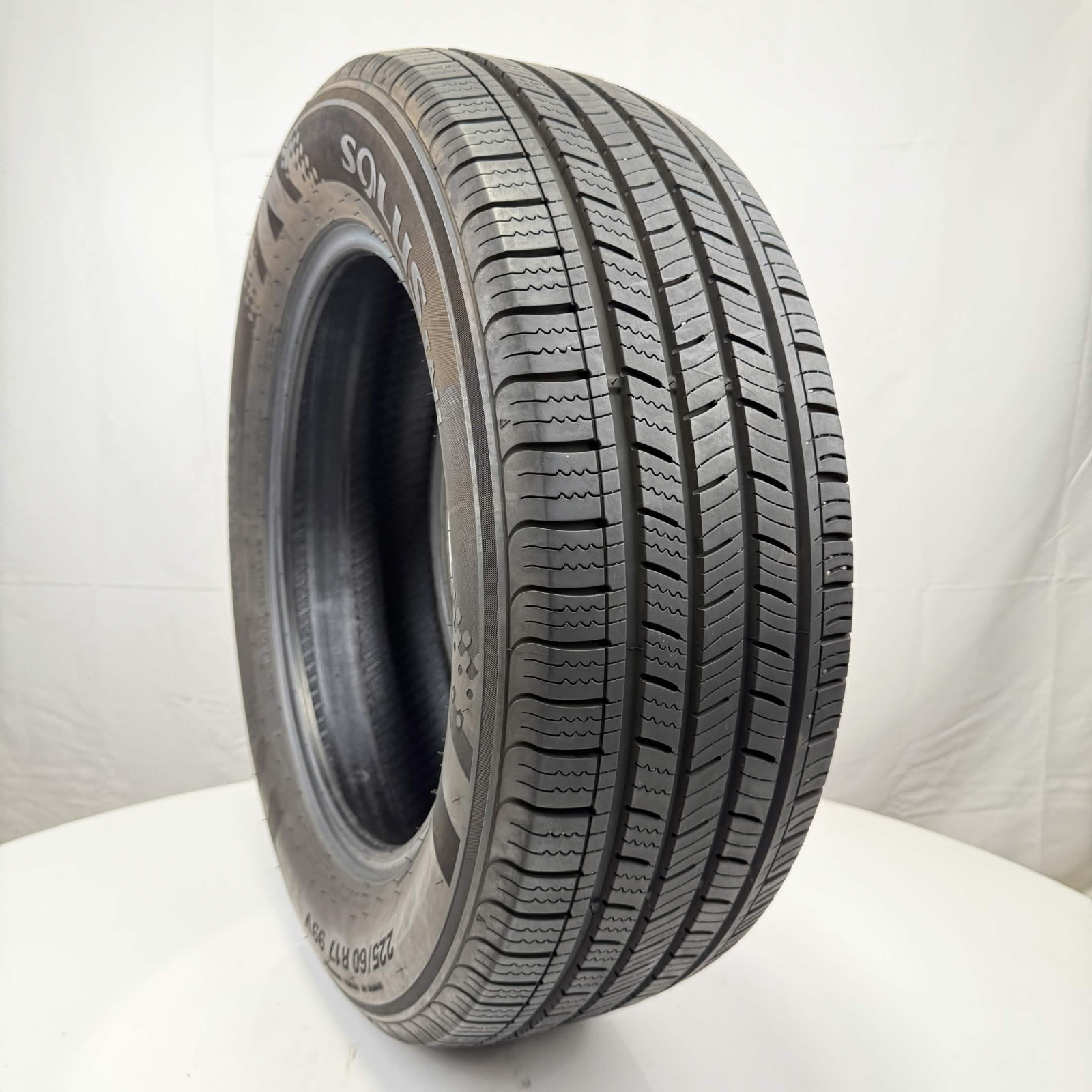 Used 225/60R17 Kumho Solus TA11 99V 9.5/32 (DOT 24)