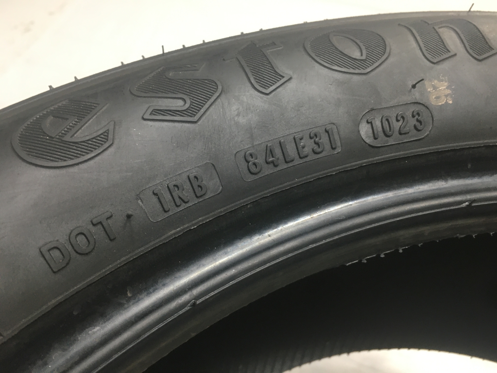 [1] Firestone Destination LE3 P235/50R19 235 50 19 Tire – Driven Once