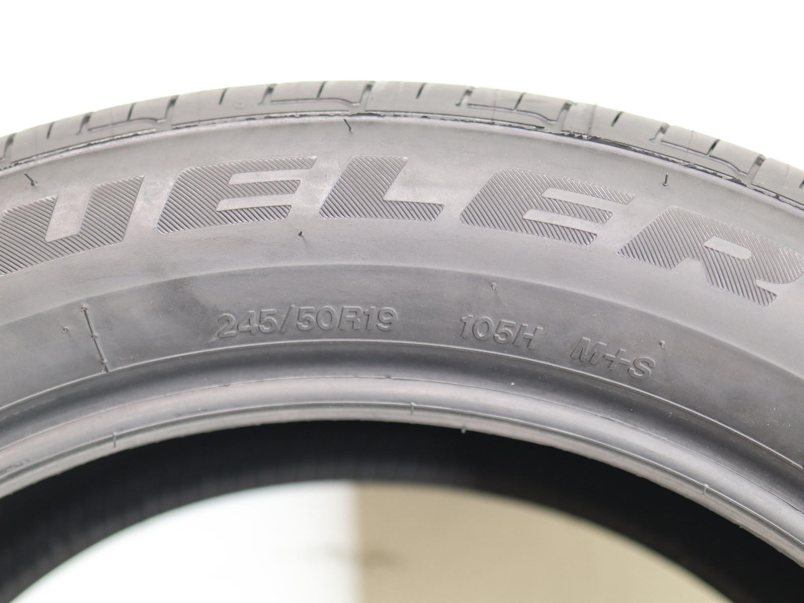 2 245/50R19 Bridgestone Dueler H/P Sport AS NON Run Flat 105H 10/32 DOT5025 1J76