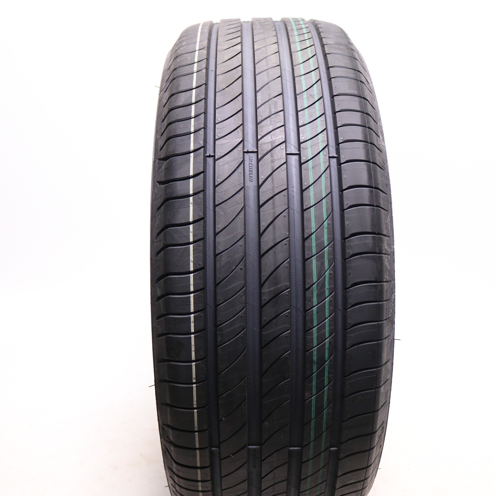 Set of 4 New 235/60R18 Michelin e.Primacy AO – 107W – 8/32