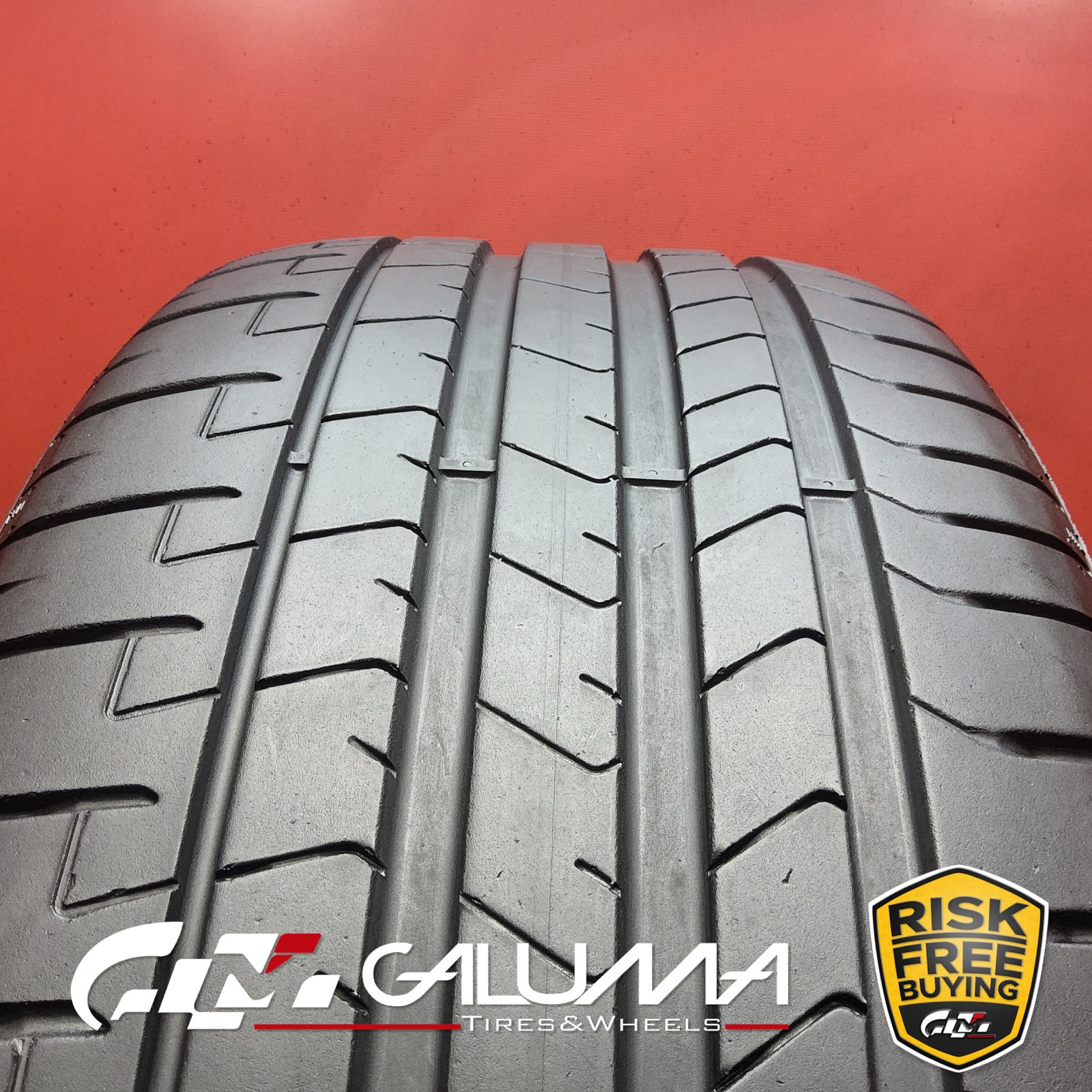 1 (One) Tire LikeNEW Pirelli P Zero PZ4 XL R21 255/40/21 2554021 No Patch #90321