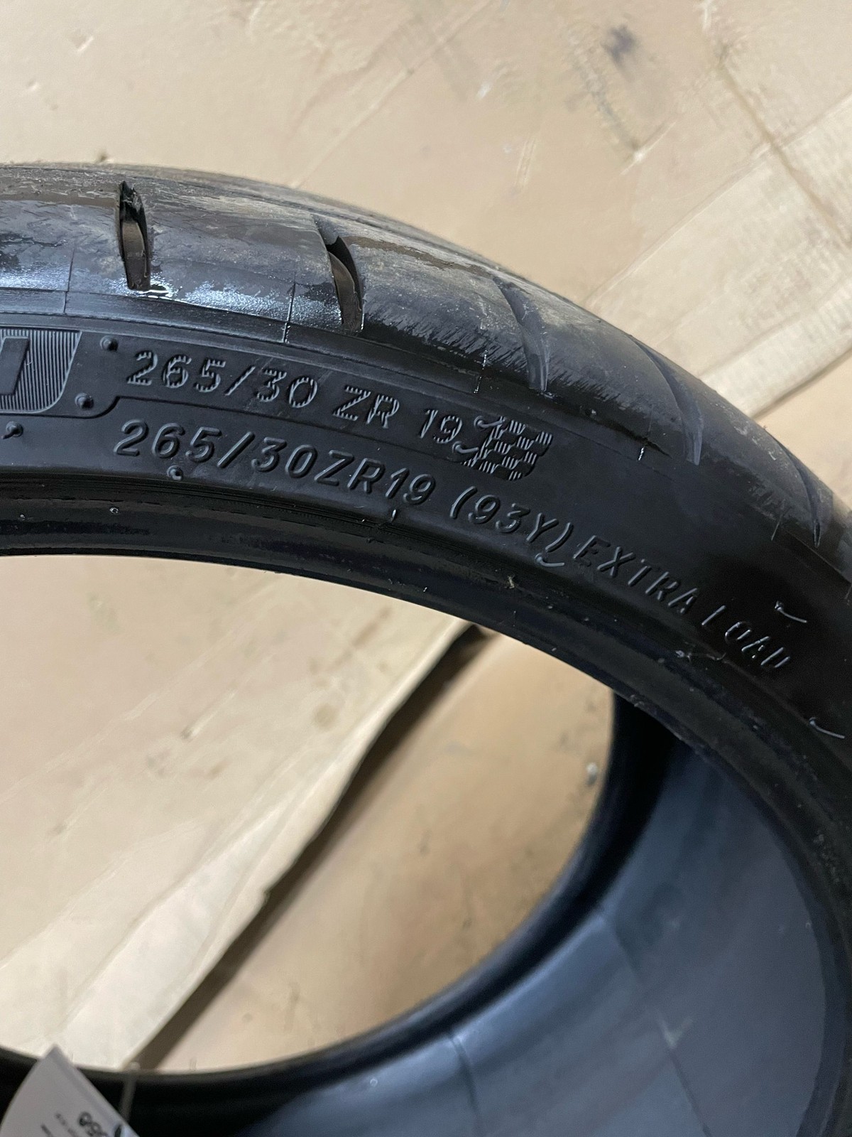 Michelin Pilot Sport 4S 265/30ZR19 93Y Extra Load DOT 6424 Tire