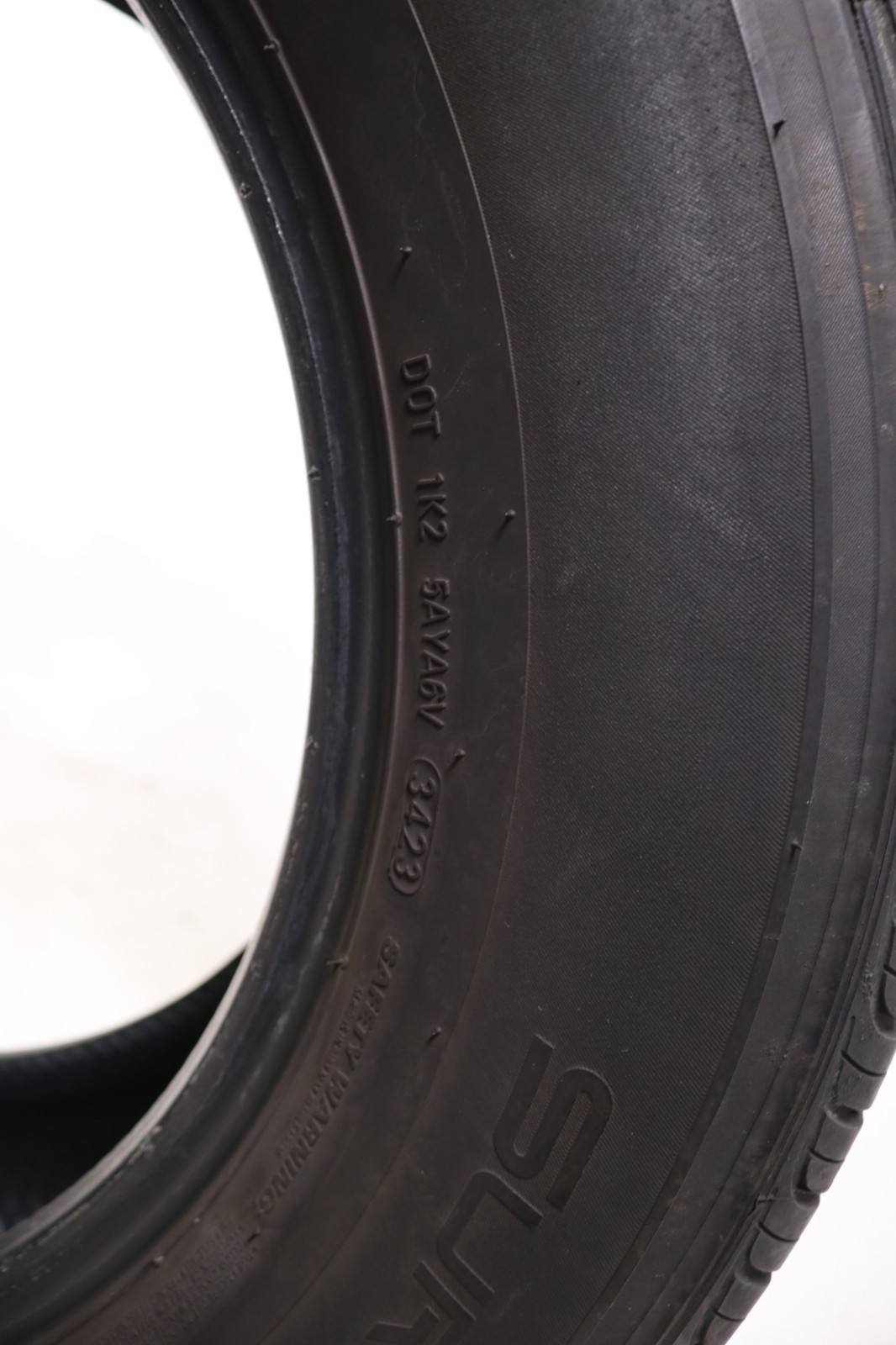 Set of 2 Used 235/65R17 SureDrive All-season – 104H – 9/32