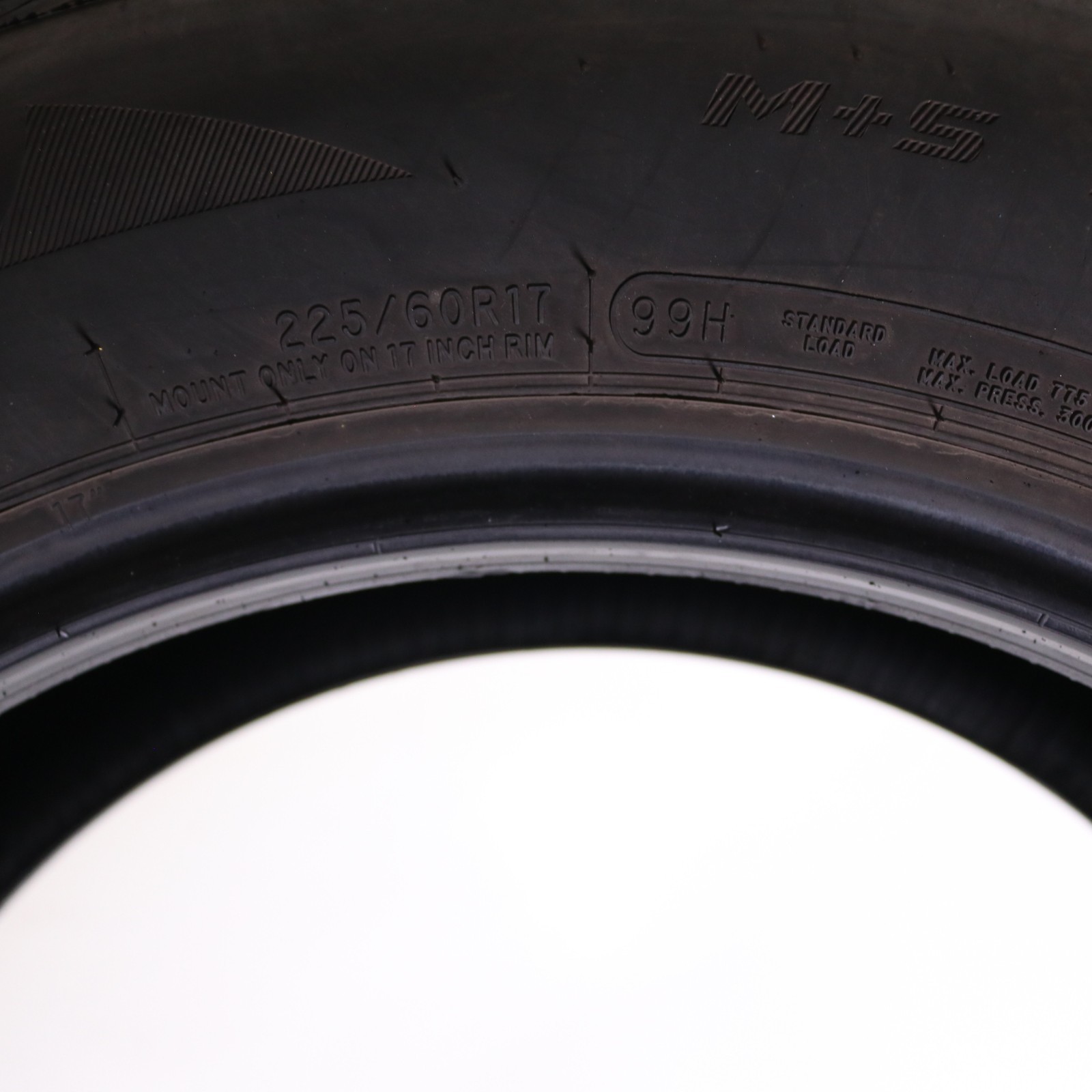 Set of 4 Used 225/60R17 Arizonian Silver Edition All Season – 99H – 8.5-9.5/32