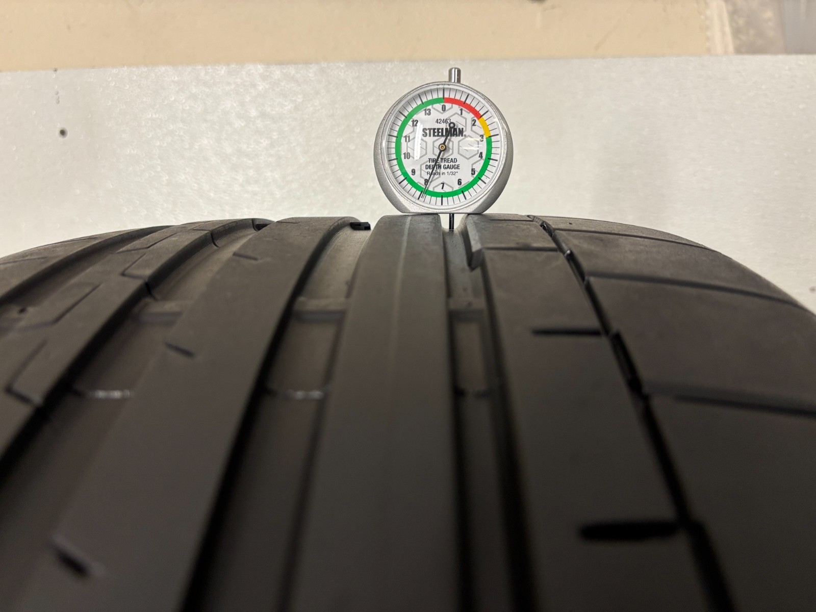 1 Tire 285 35 22 Continental SportContact 6 A01 (7.00-8.00/32=77-88% Tread Left)