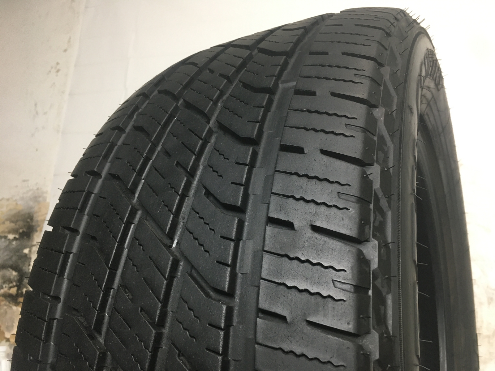 [1] Toyo Open Country H/T II P285/50R20 285 50 20 Tire 9.5-10.25/32