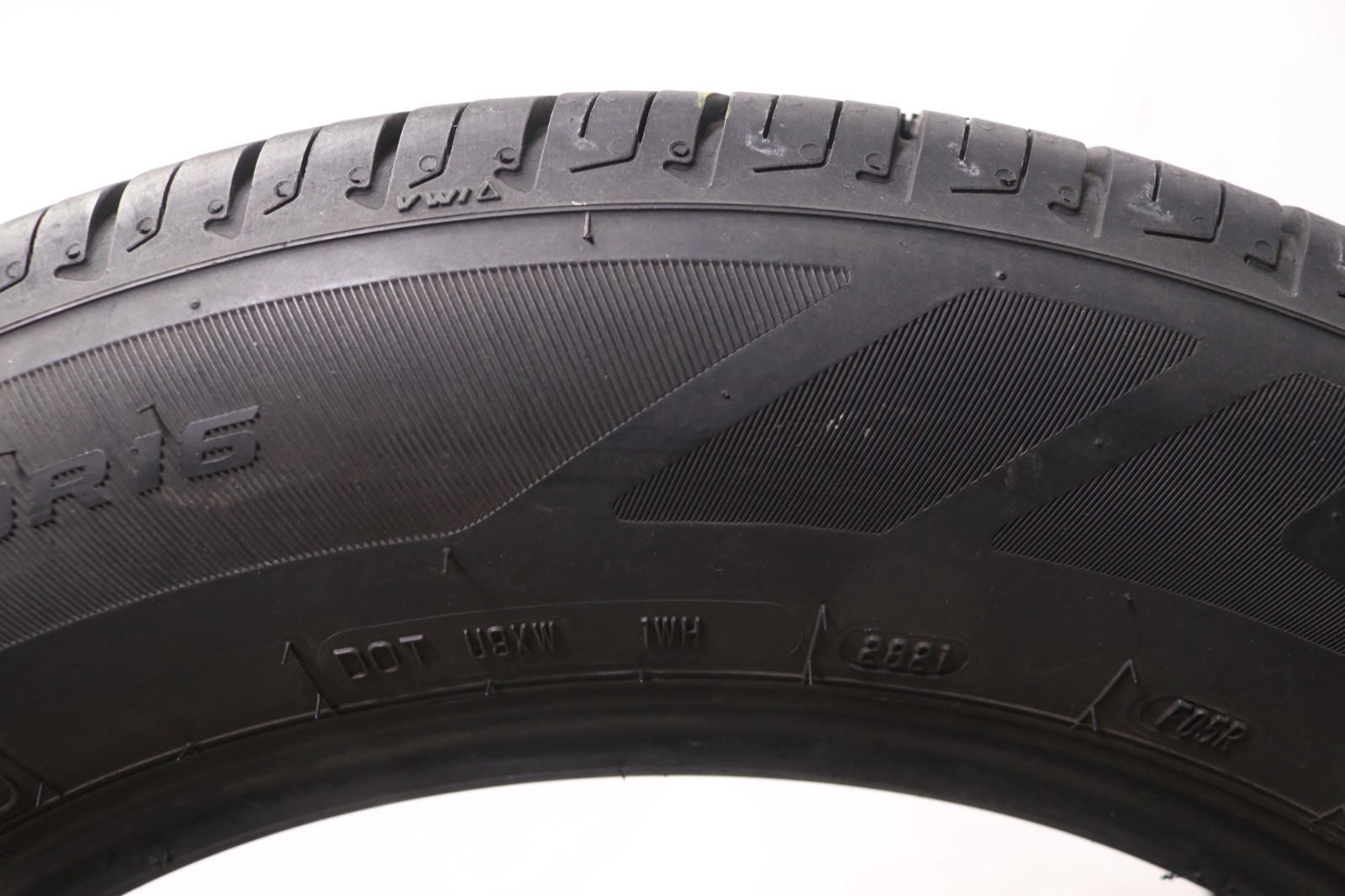 Set of 2 Used 205/60R16 Cooper Endeavor – 92H – 8.5-9.5/32 No Repairs