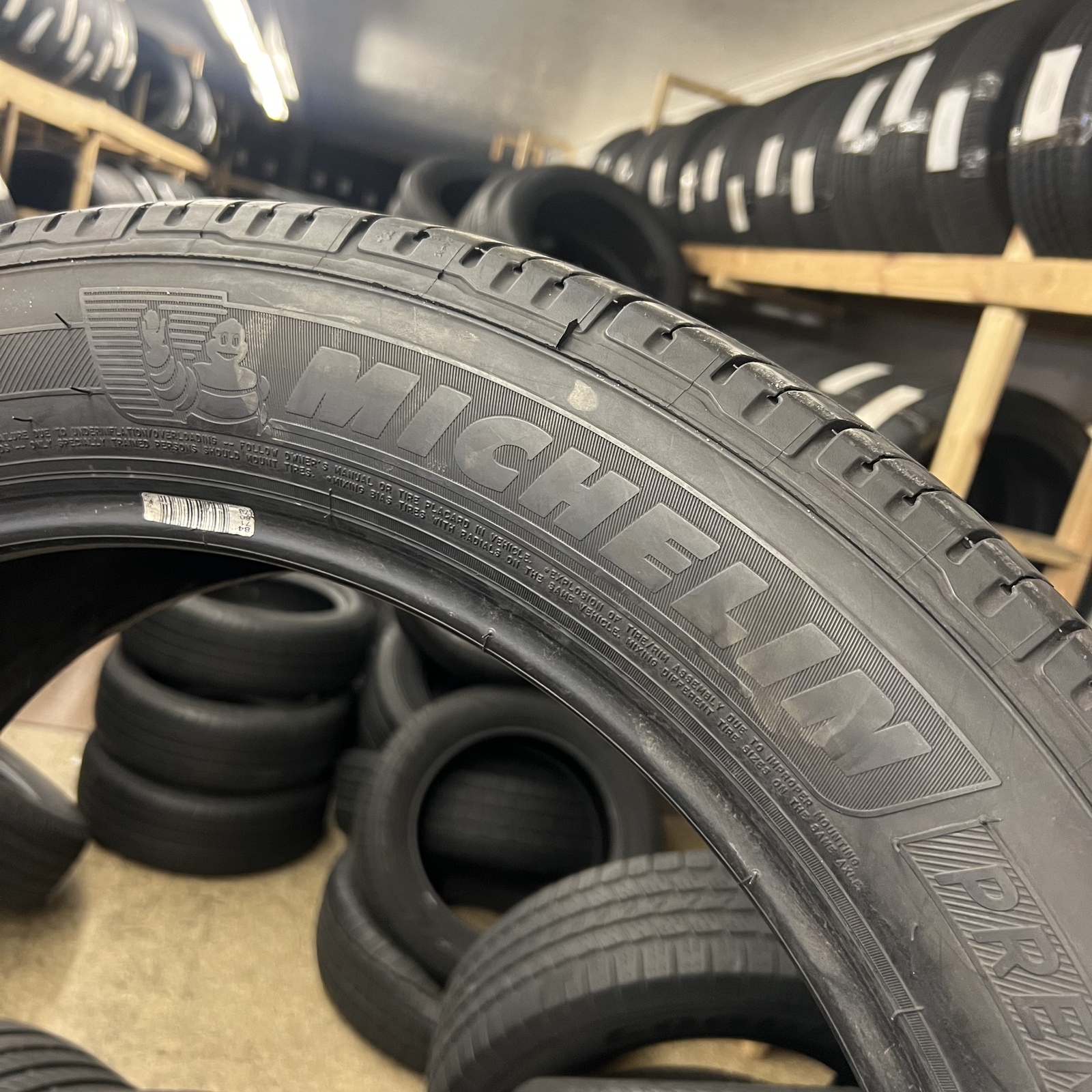 1 Tire LikeNEW Michelin Premier LTX 235/55R20 102V DOT.3923 8/32