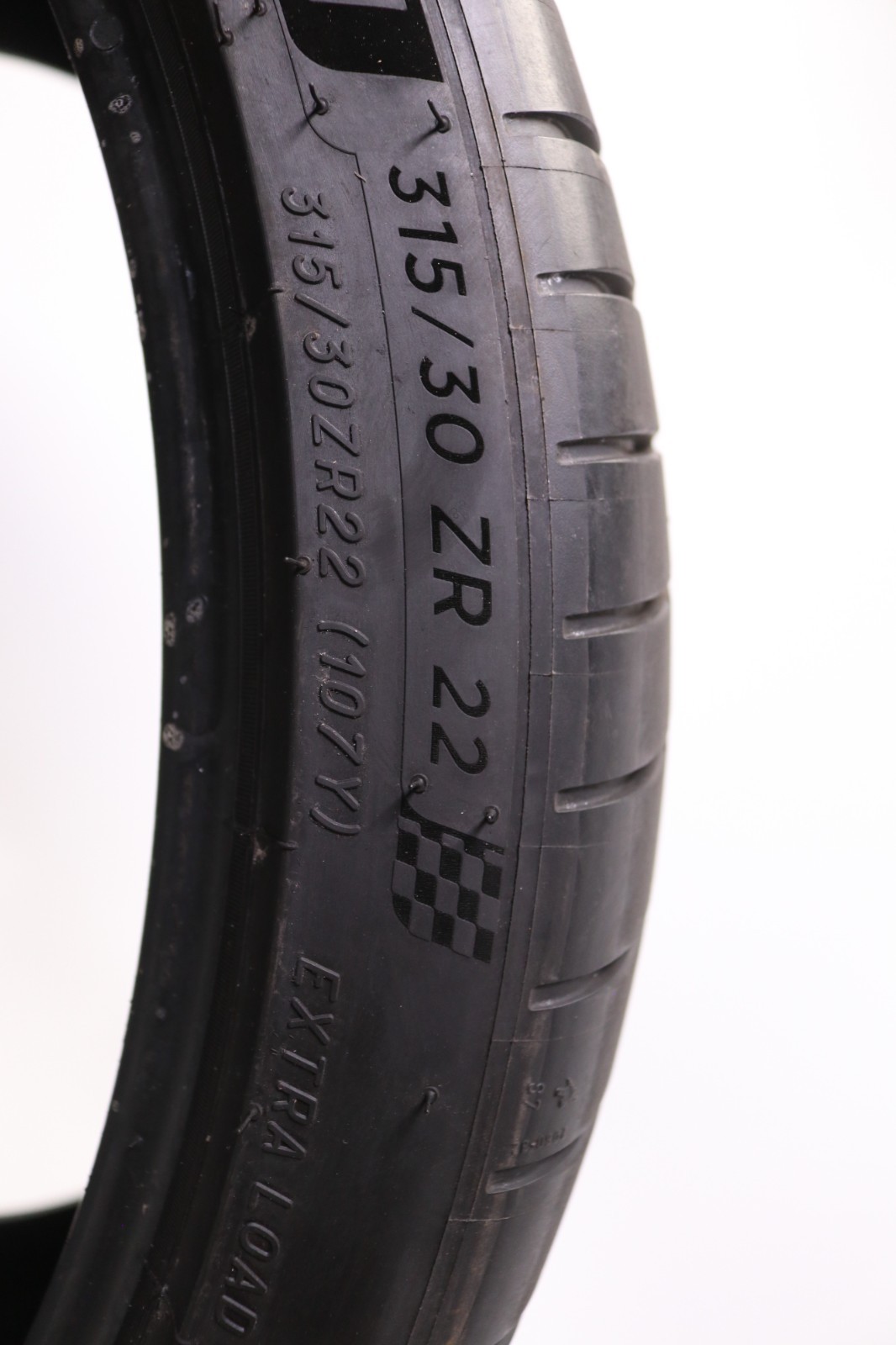 Set of 2 Used 315/30ZR22 Michelin Pilot Sport 4 S NO – 107Y – 8/32