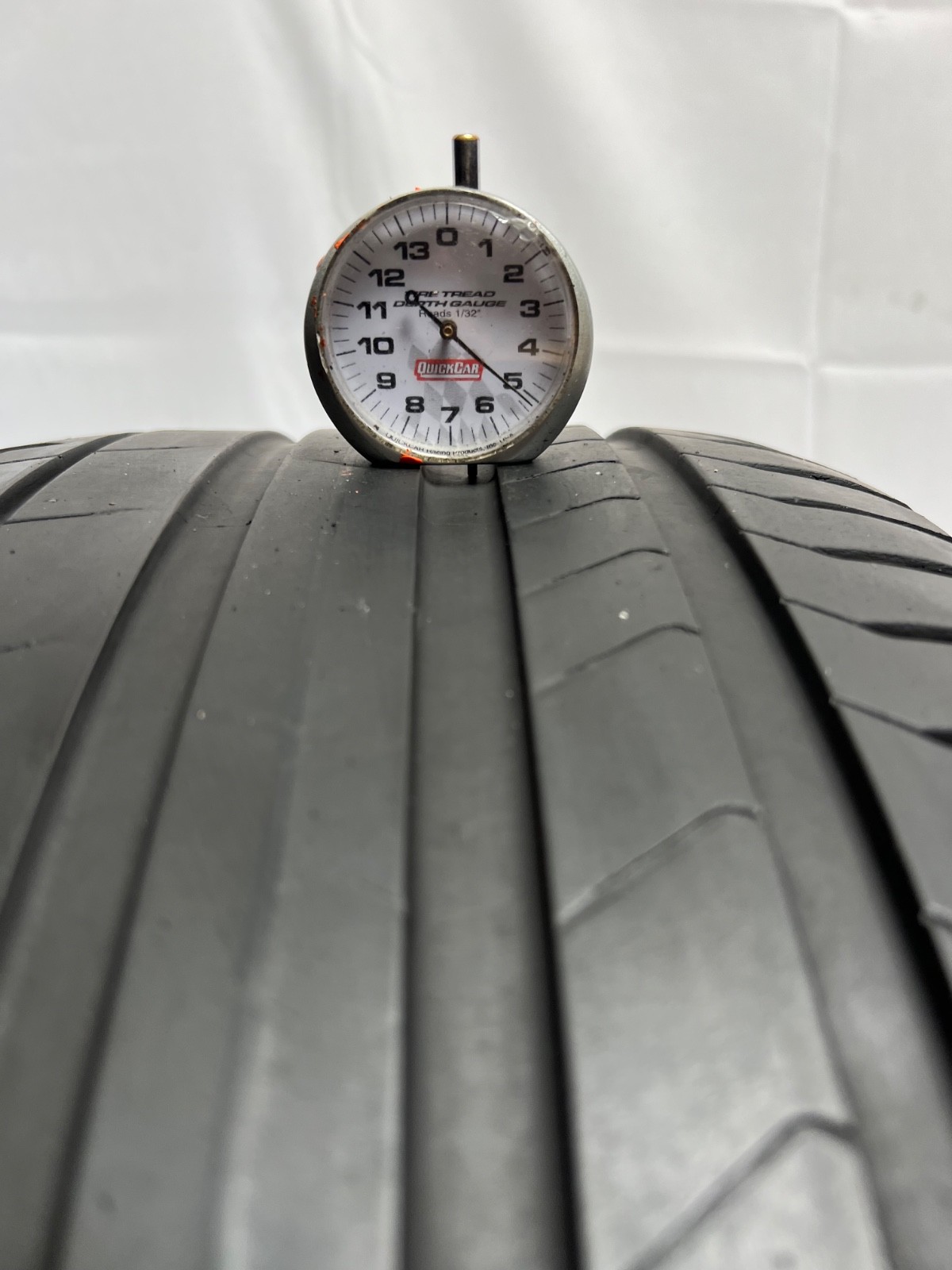 1 – NO REPAIRS 265/30ZR19 XL (93Y) Pirelli P Zero PZ4 (AO) Audi OEM – 4160