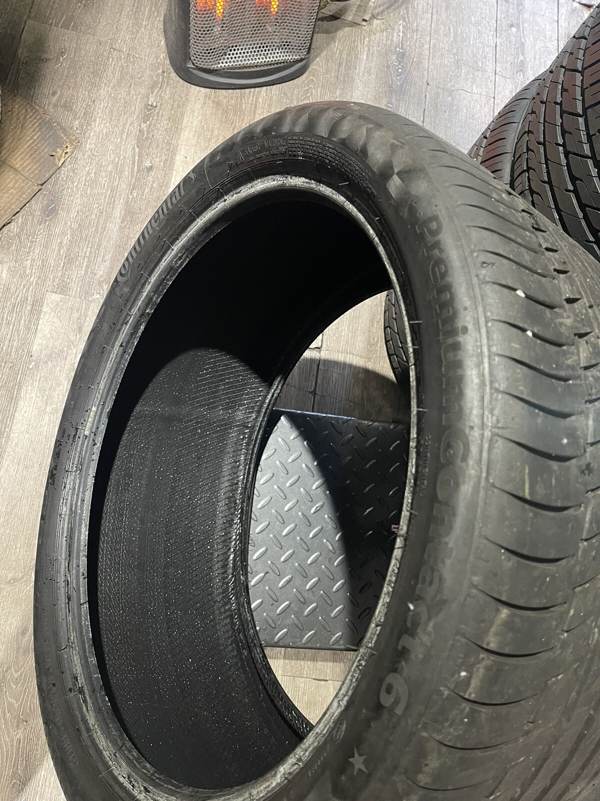 Tire Continental PremiumContact 6 315/30R22 107y BMW