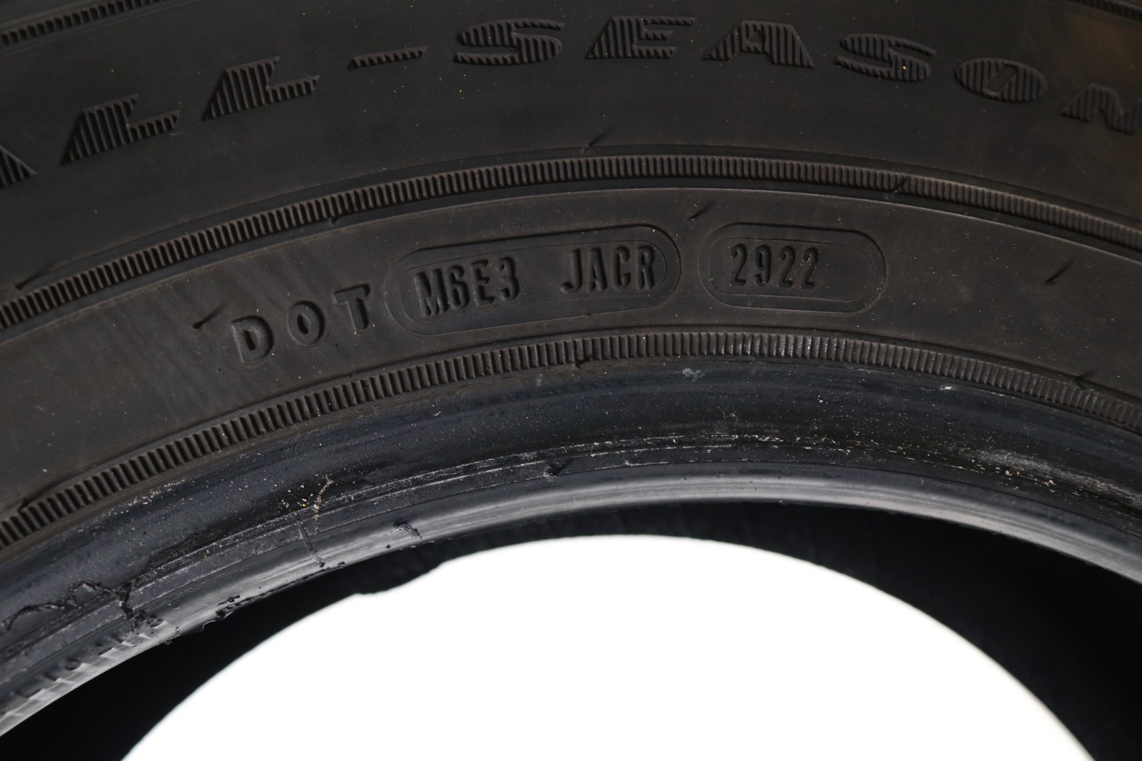 Set of 2 Used 215/65R17 Goodyear Assurance All Season – 99T – 6.5-7/32