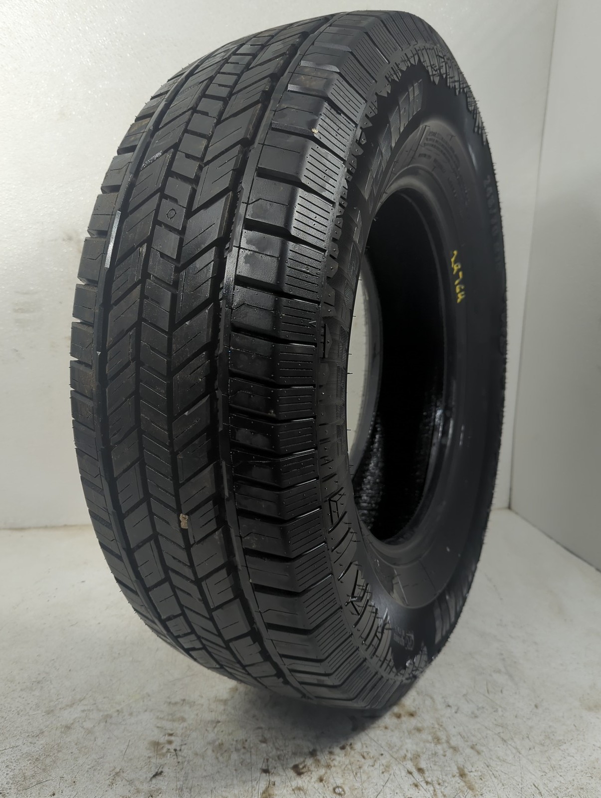 Used Tire 245/70R16 MOHAWK KEY TERRAIN 111T – Tread Depth 12/32