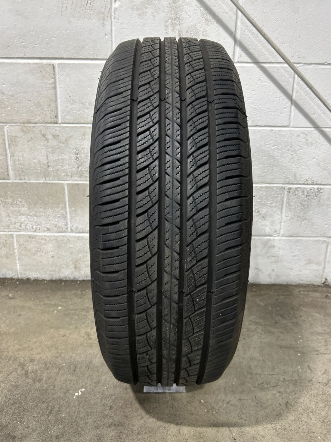 1x P275/65R18 West Lake SU 318 H/T 11/32 Used Tire