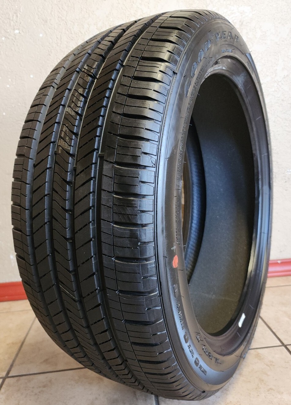 245/45R19 98W Goodyear Eagle Touring 9.5/32 DOT 2121 2454519