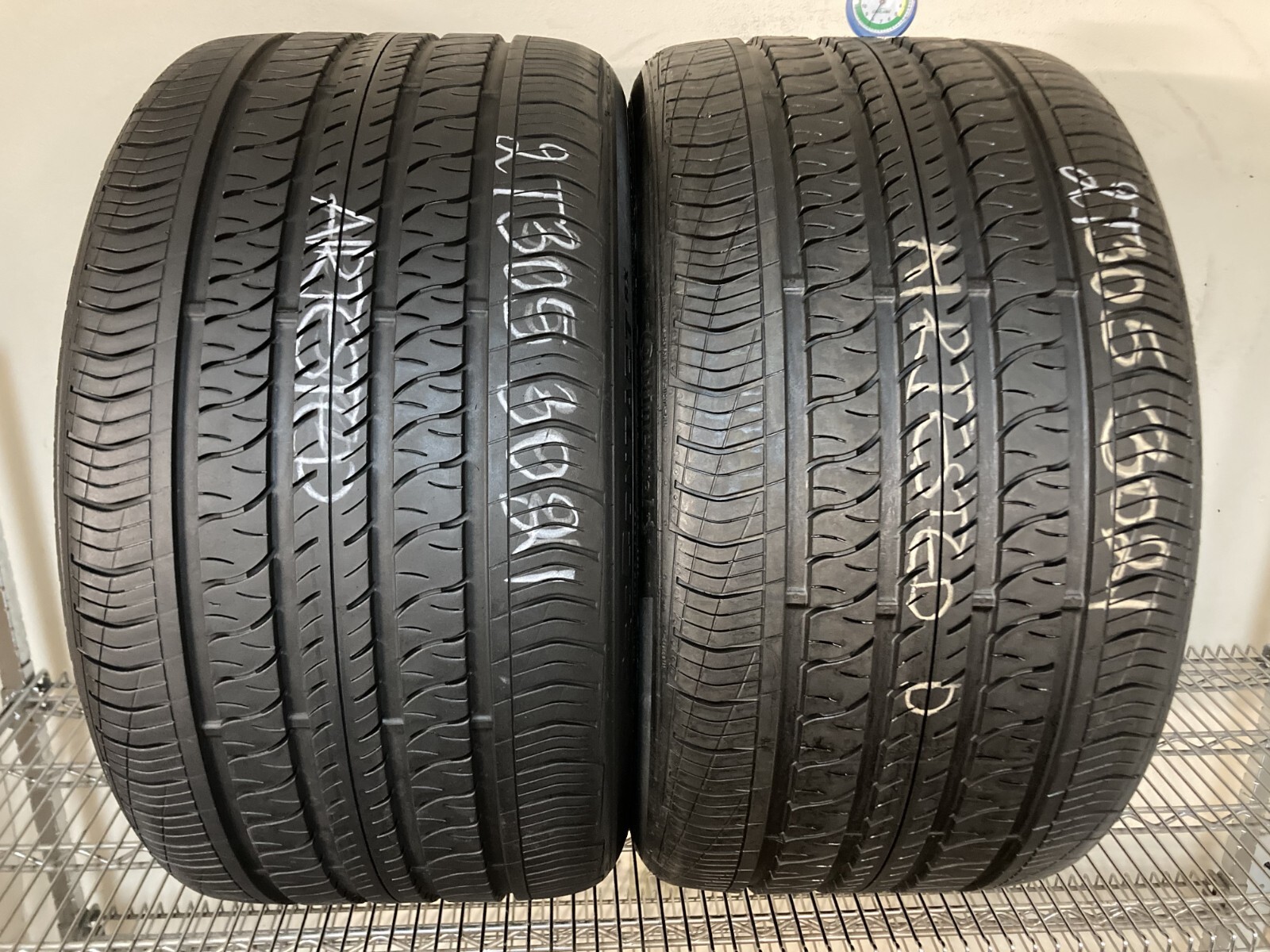 2 Tires 305 30 21 Continental ProContact RX NF0 (7.00-8.00/32= 77-88% Tread)