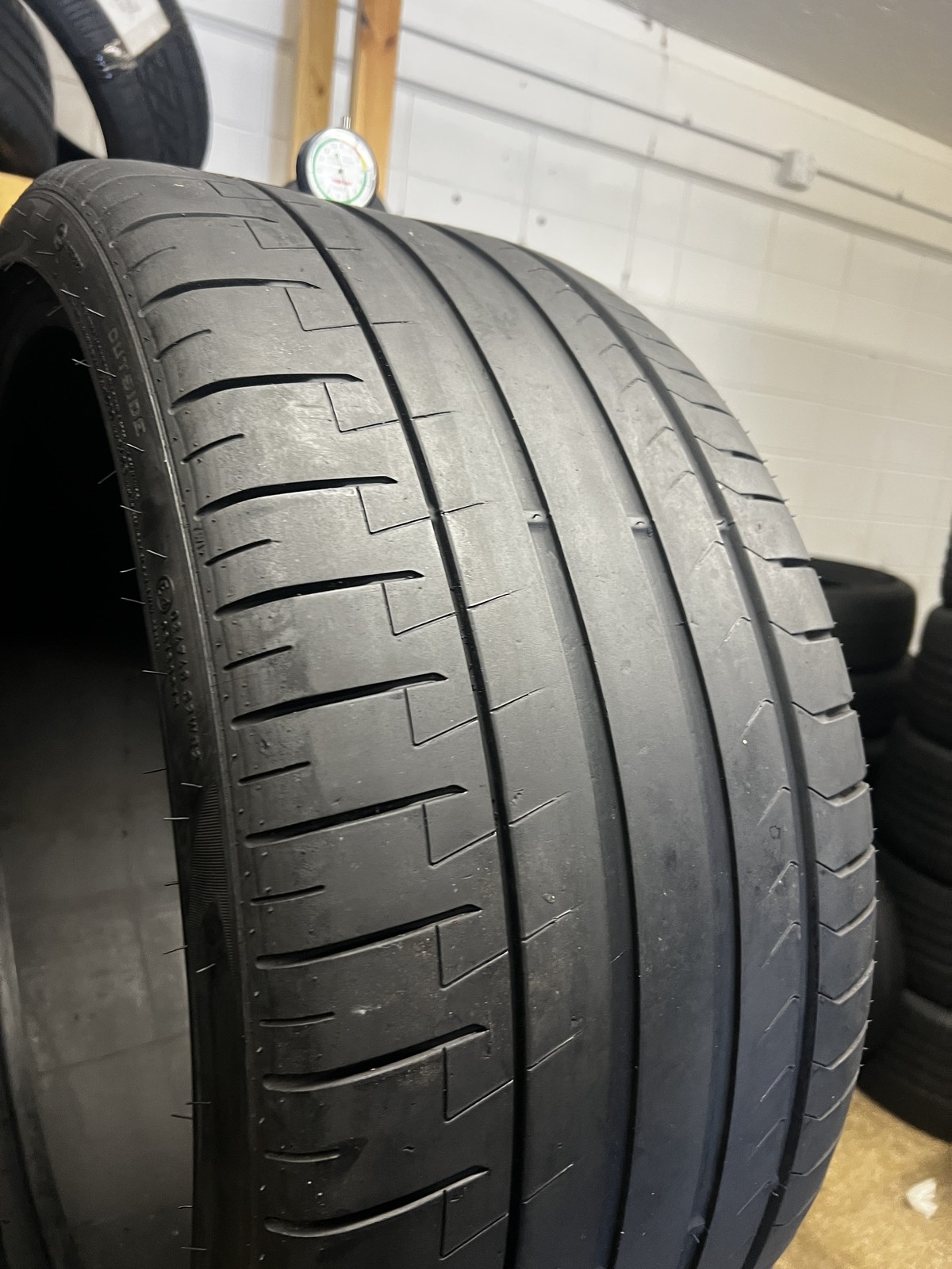1 Tire Pirelli P Zero PZ4 BMW HL 315/30R23 111Y DOT.4322 6/32 No Patch