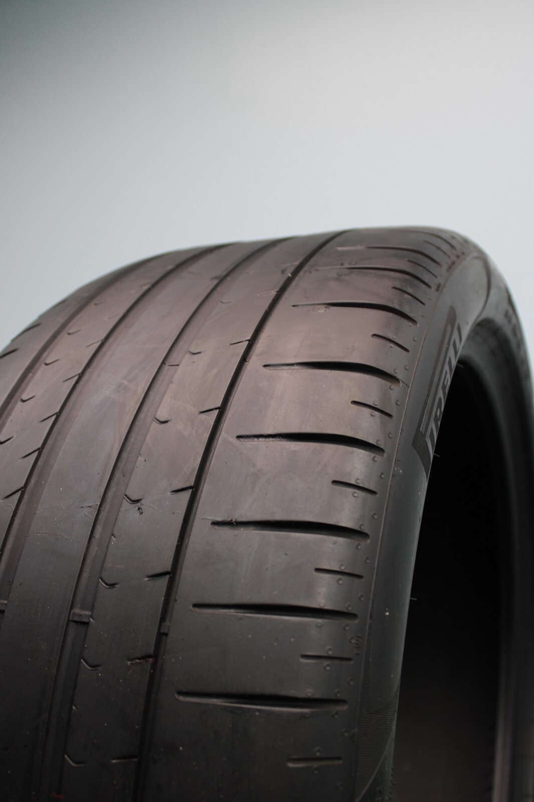 1 Used Pirelli P Zero PZ4 KS ★ RFT 315/35R22 315/35/22 3153522 111Y