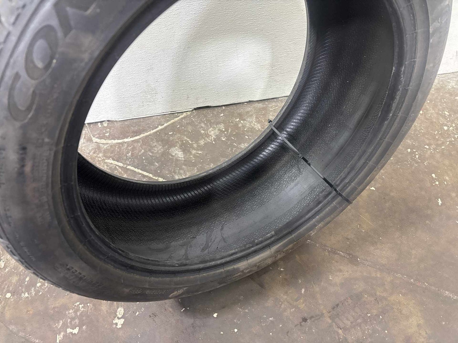 245/40ZR18 Continental ControlContact Sport SRS Plus 97Y Used Tire – 6.5/32