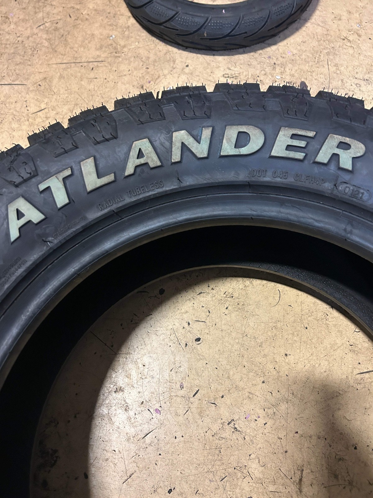 ATLANDER ROVERCLAW A/T RWL P 245 65 17 107T ALL TERRAIN TIRE AT1009