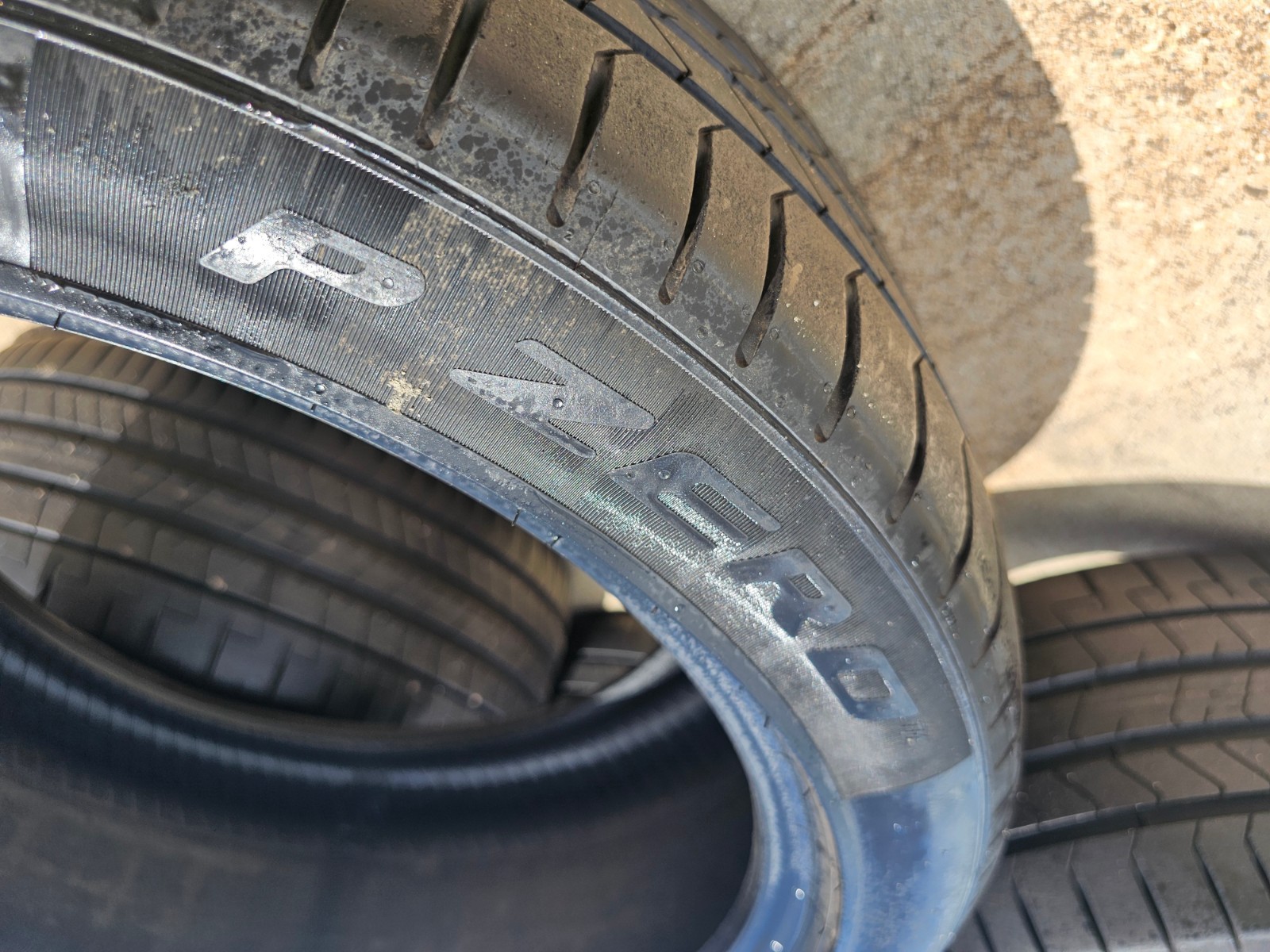 (2) 275/40/22 + (2) 315/35/22 Pirelli P Zero tires 107Y 111Y PNCS BMW X6 X7 XM