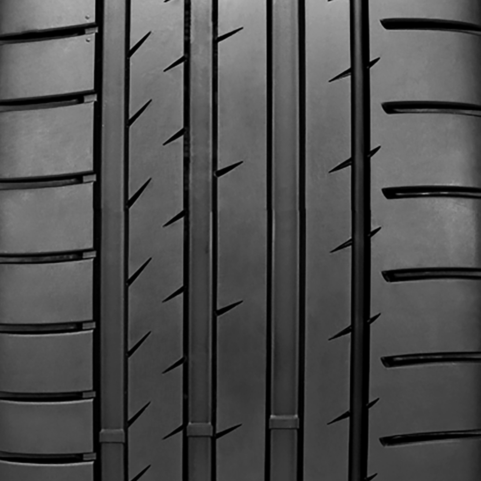 1 New Gripmax Suregrip Pro Sport – 305/30zr19 Tires 3053019 305 30 19